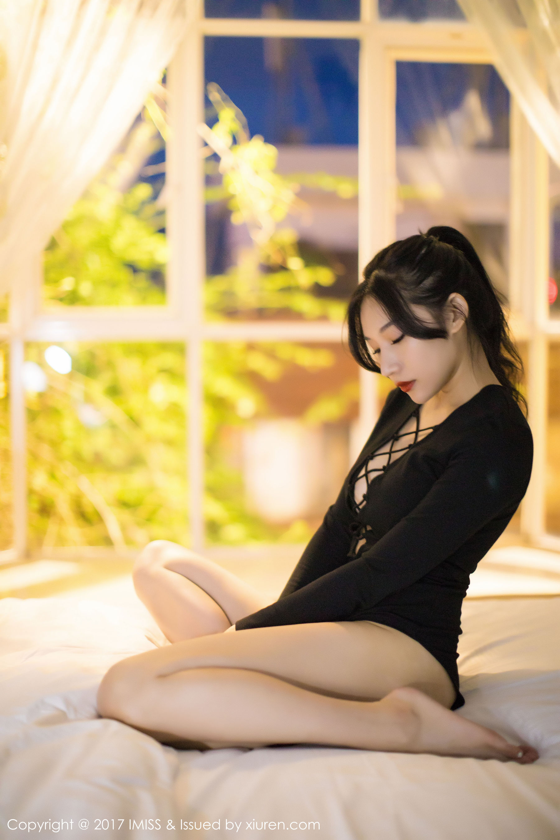 小狐狸Sica《黑色私房性感美腿》 [爱蜜社IMiss] VOL.194_第4张