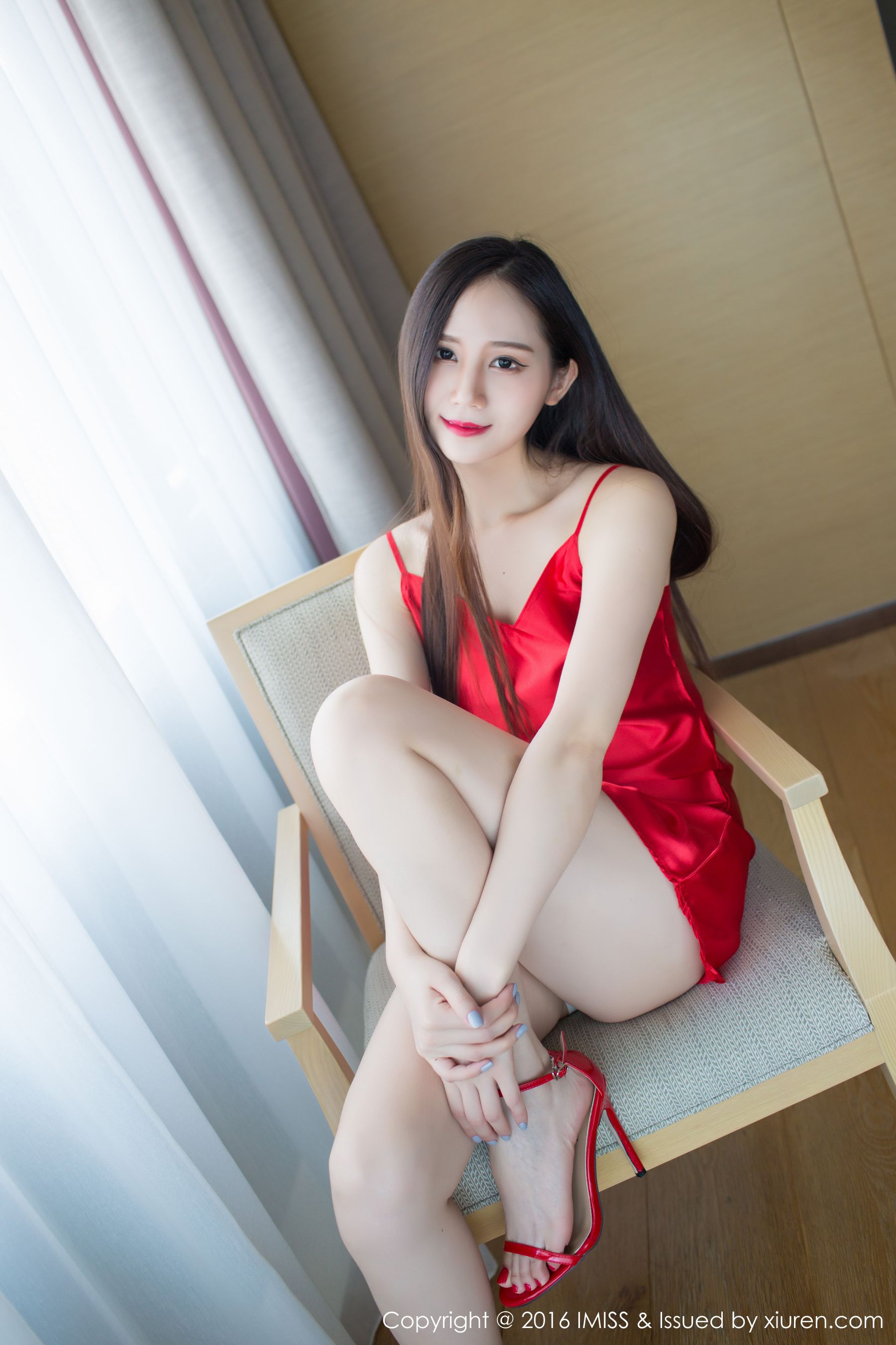 SISY思《红色睡衣和一套粉色内衣》 [爱蜜社IMiss] Vol.124_第4张