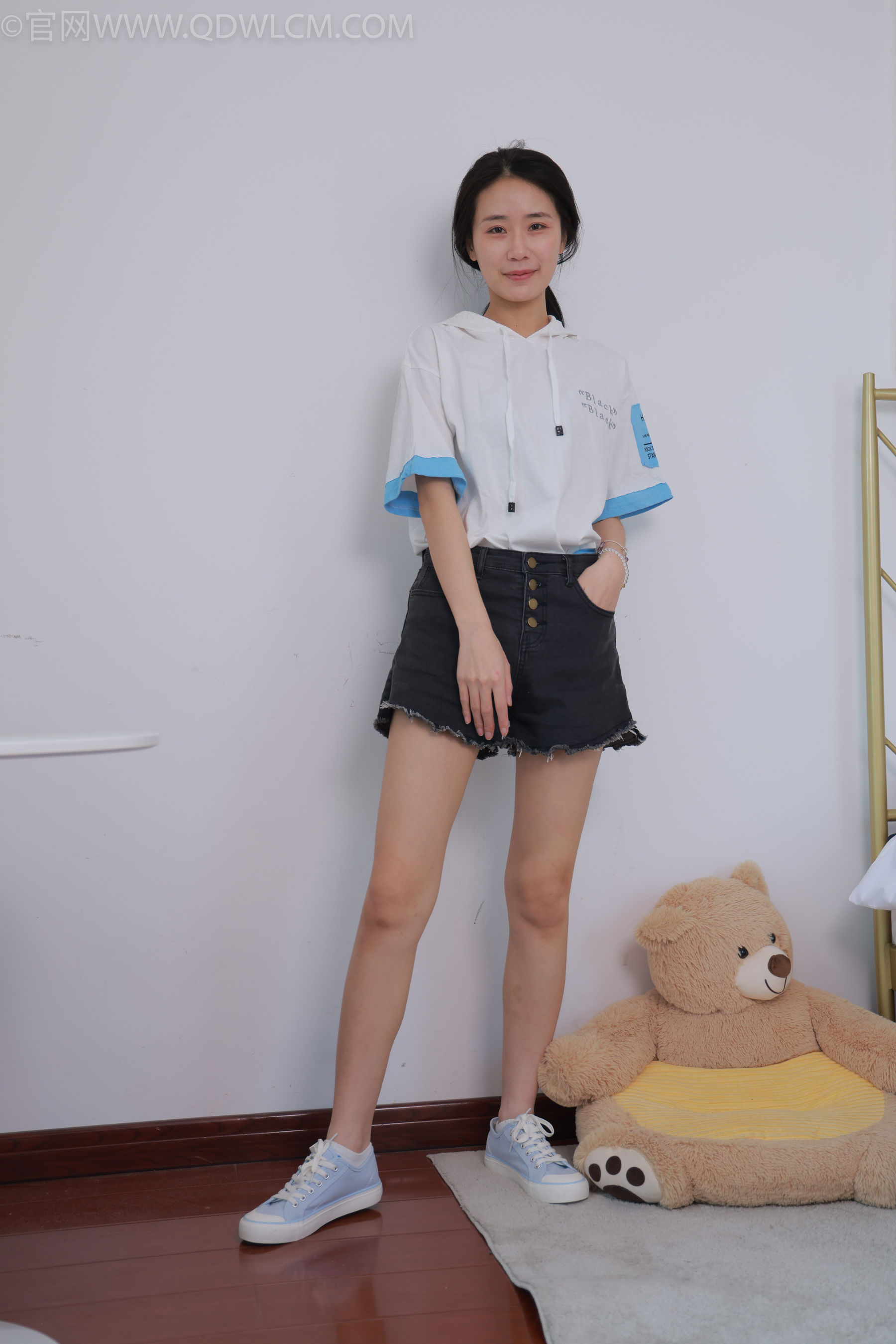 物恋传媒 No.1523 菜菜-心中的白月光_第1张