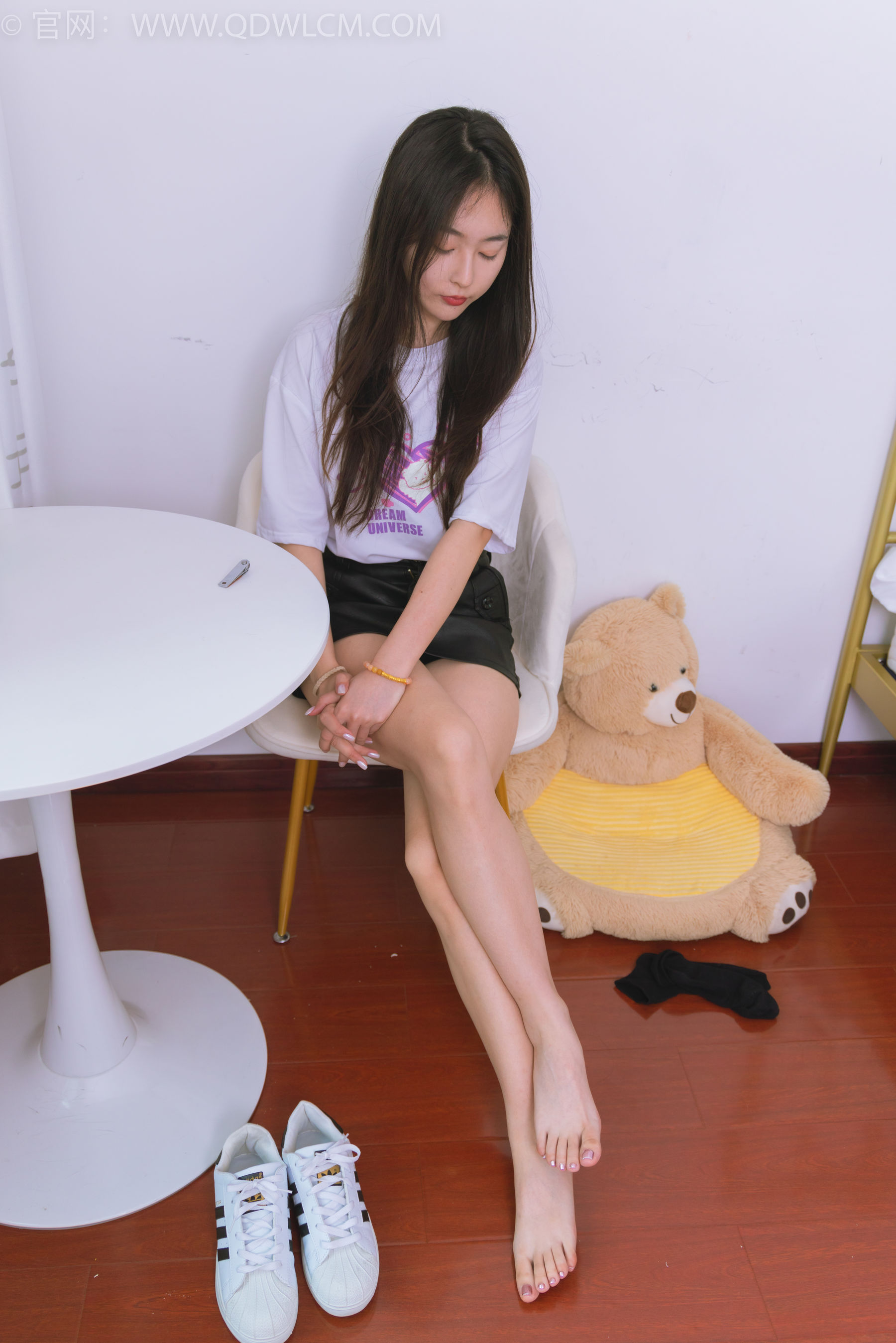 物恋传媒 No.1716 美兔 - 纯白山茶花_第2张