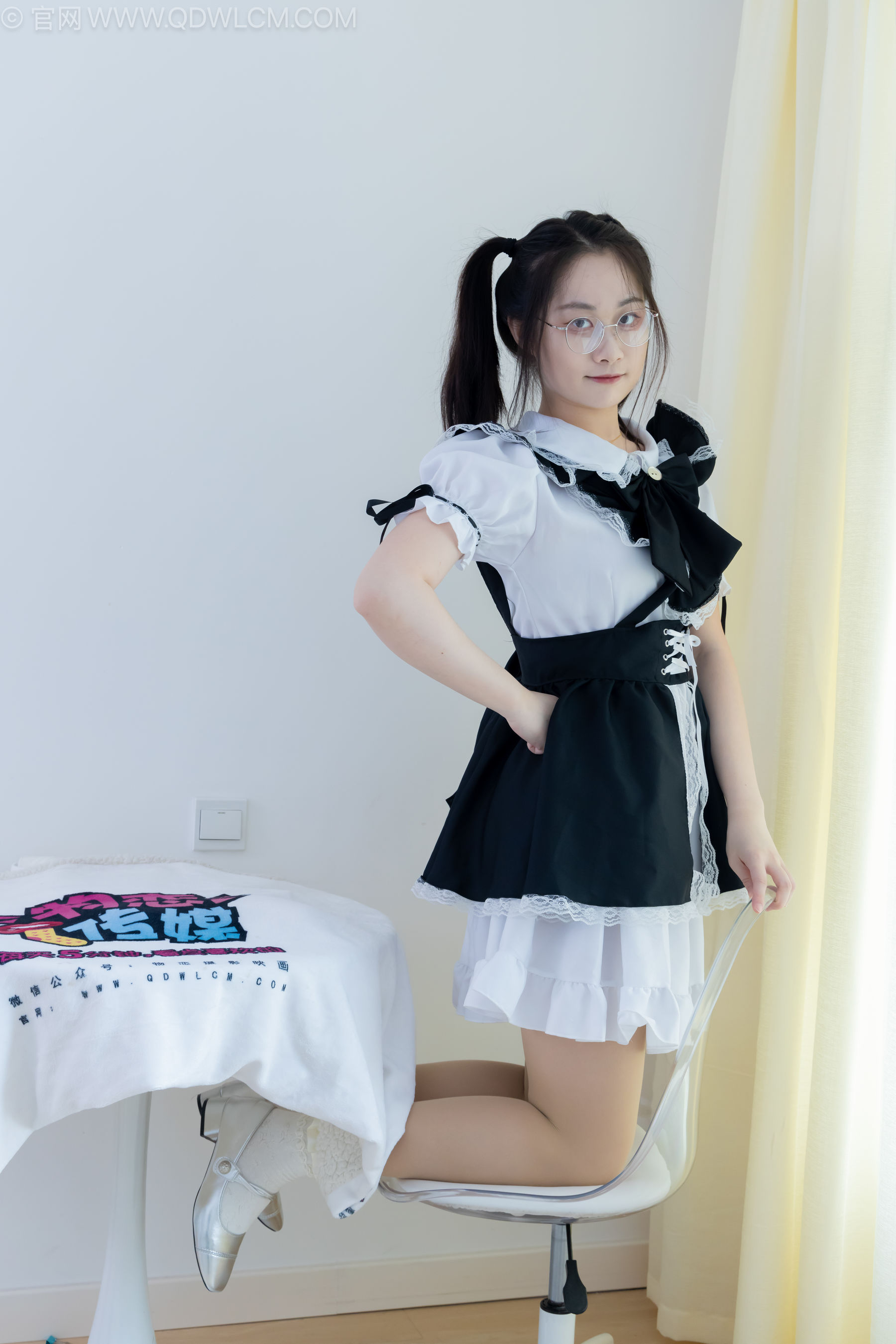 物恋传媒 No.2239 小新 -低跟鞋、白棉袜、厚肉丝、女仆装_第4张