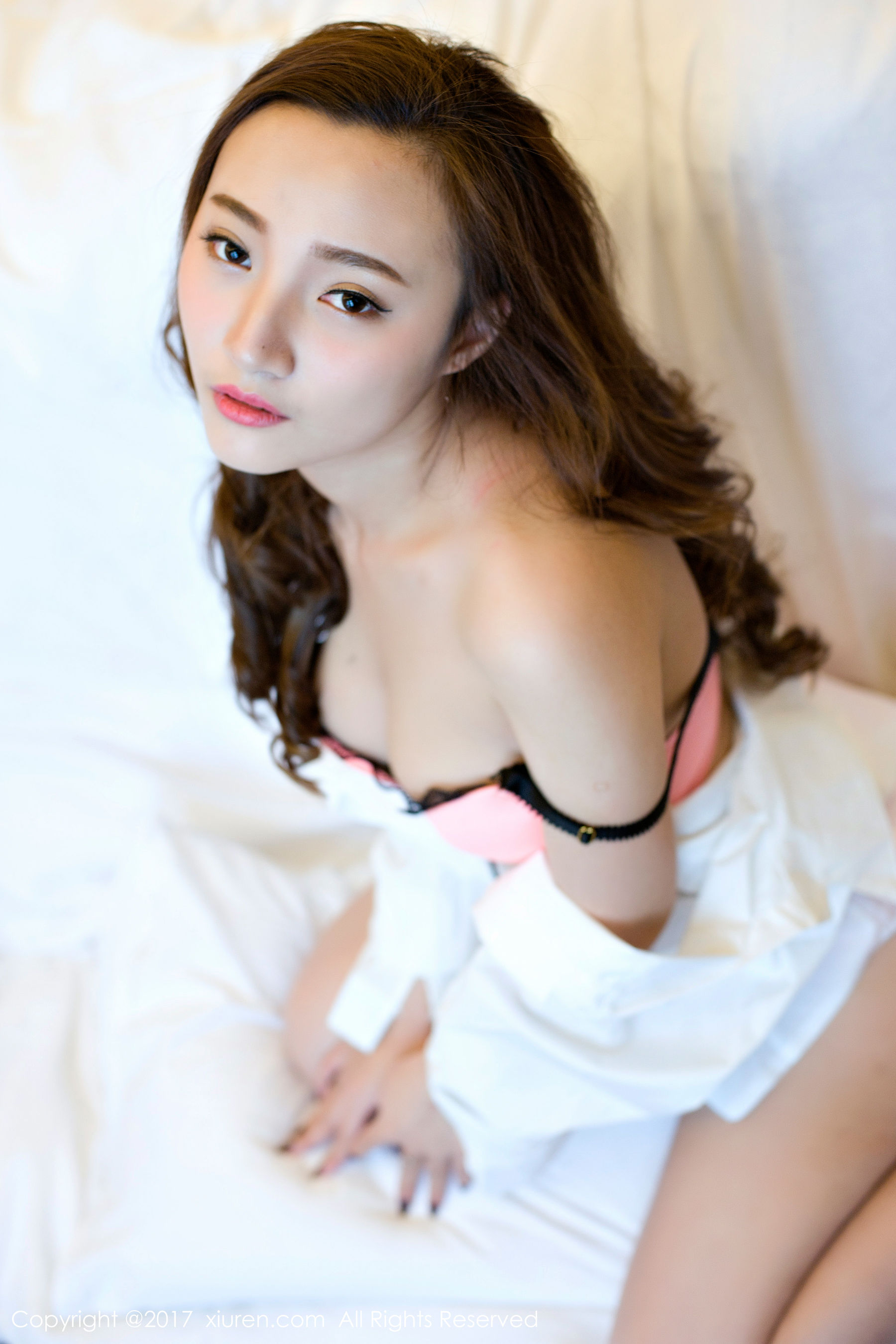 翟奥奥baby《日系学生透明制服、日系卡哇伊内衣、粉红色内衣》 [秀人网XIUREN] No.673_第2张