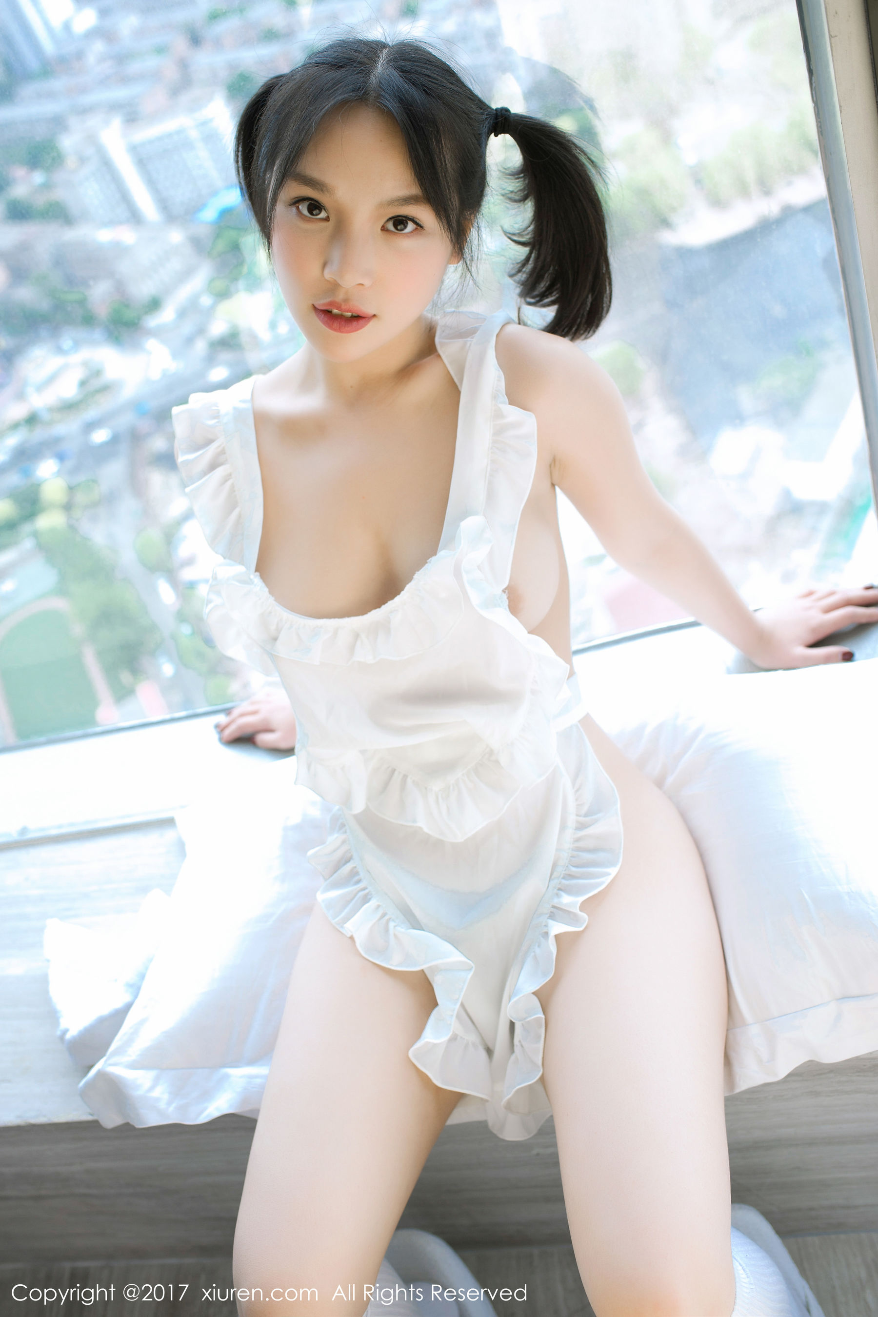 小纯子《日系童颜巨乳小美女》 [秀人网XIUREN] No.741_第3张