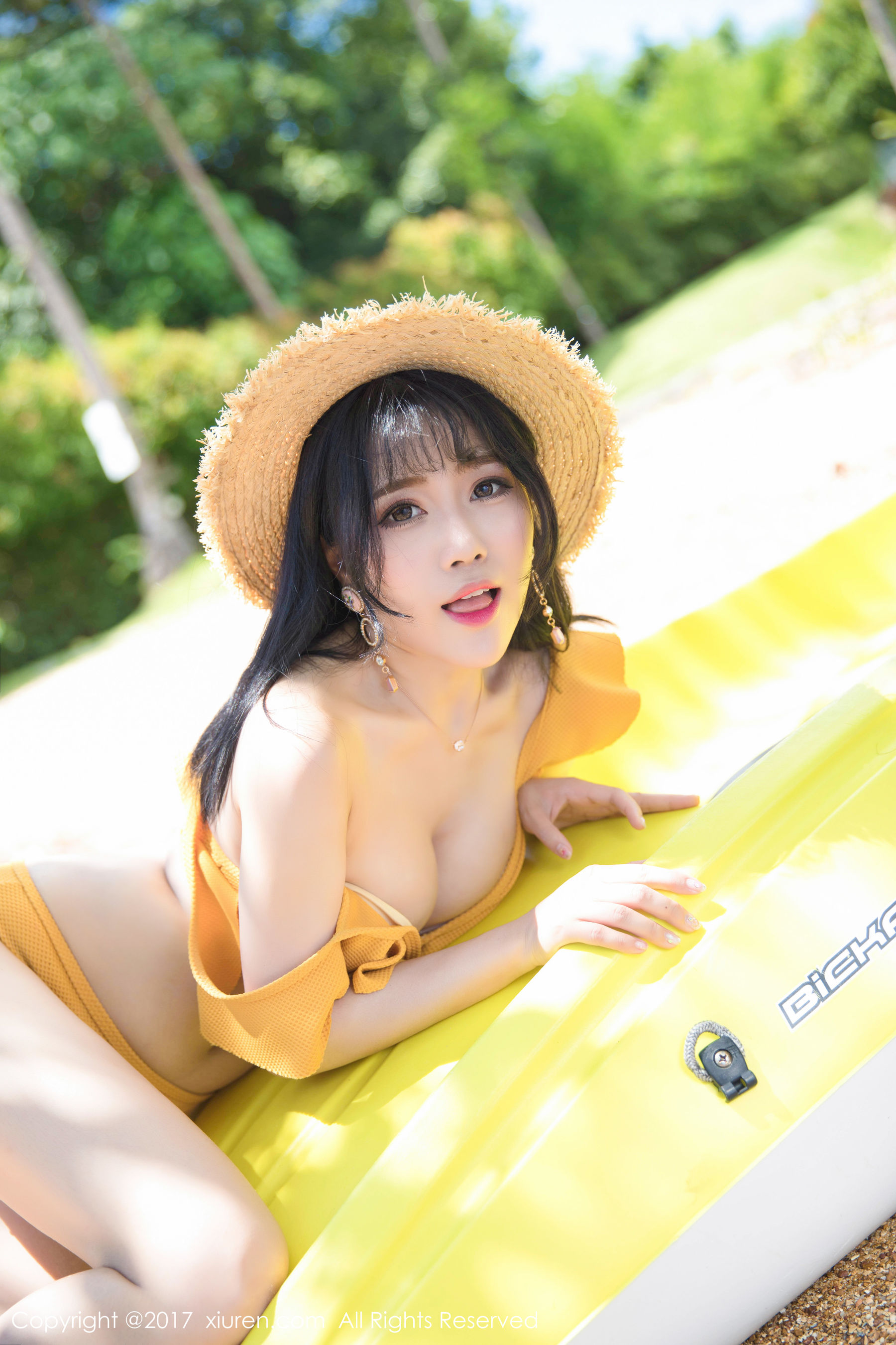 兜豆靓Youlina《田园风仙子》 [秀人XiuRen] NO.855_第4张