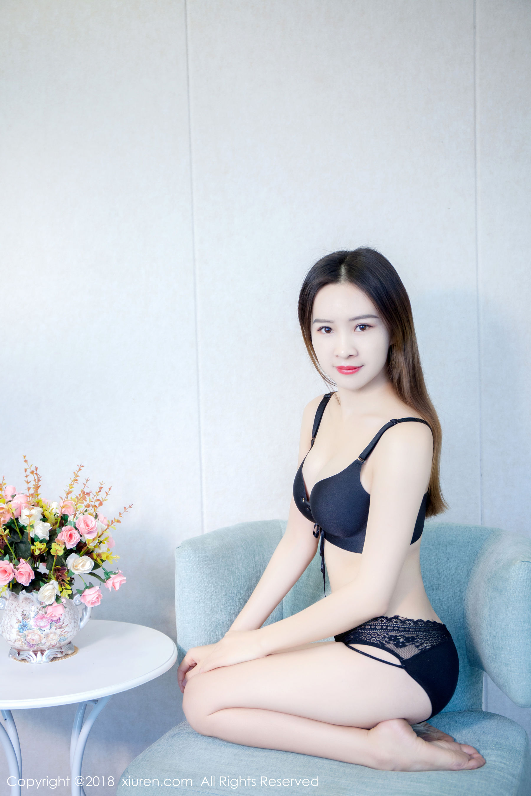 涵涵猫《甜美清纯型萝莉》 [秀人XiuRen] No.909_第5张