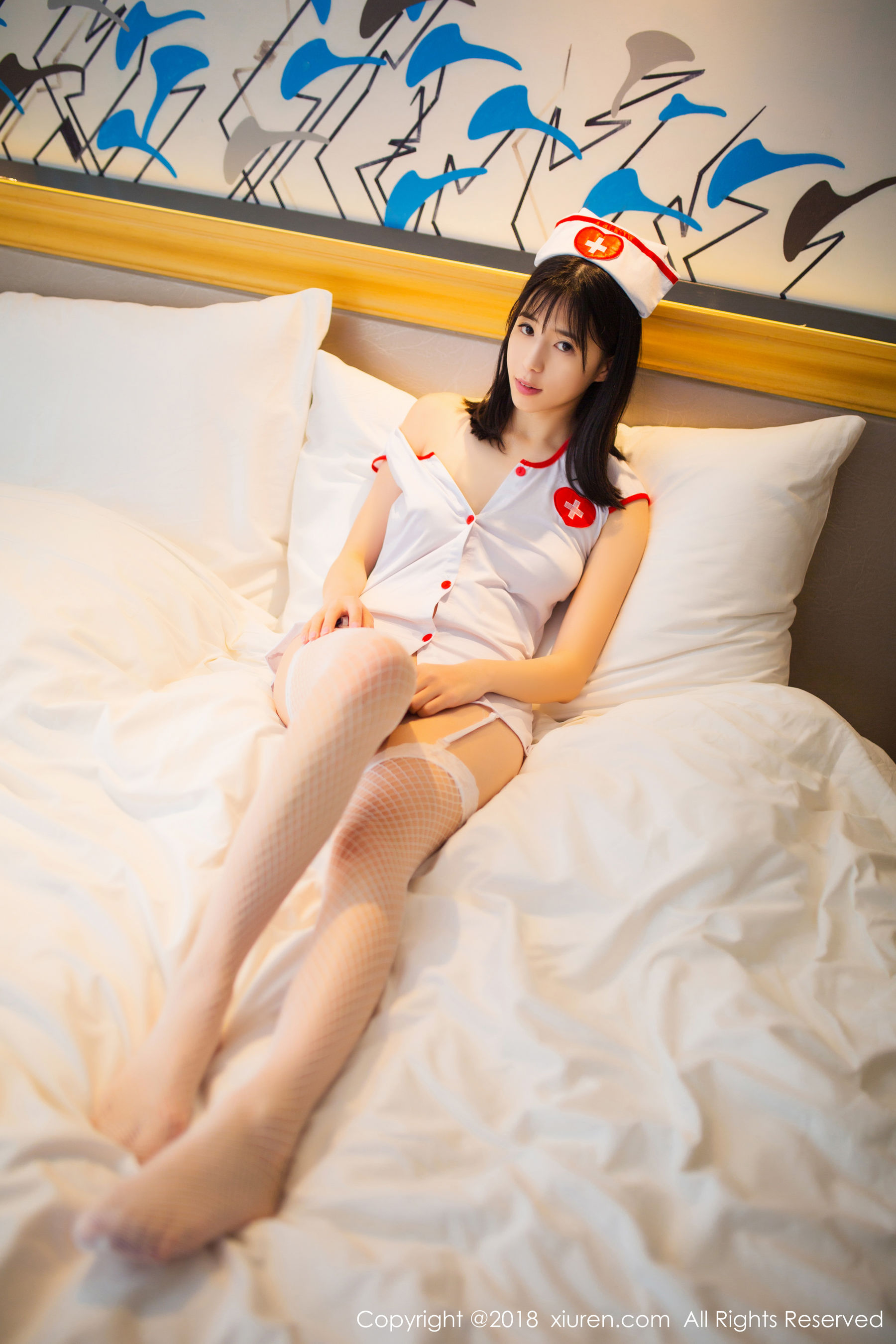 艾栗栗栗栗栗栗吖《温柔贴心的护士》 [秀人XIUREN] No.996_第4张