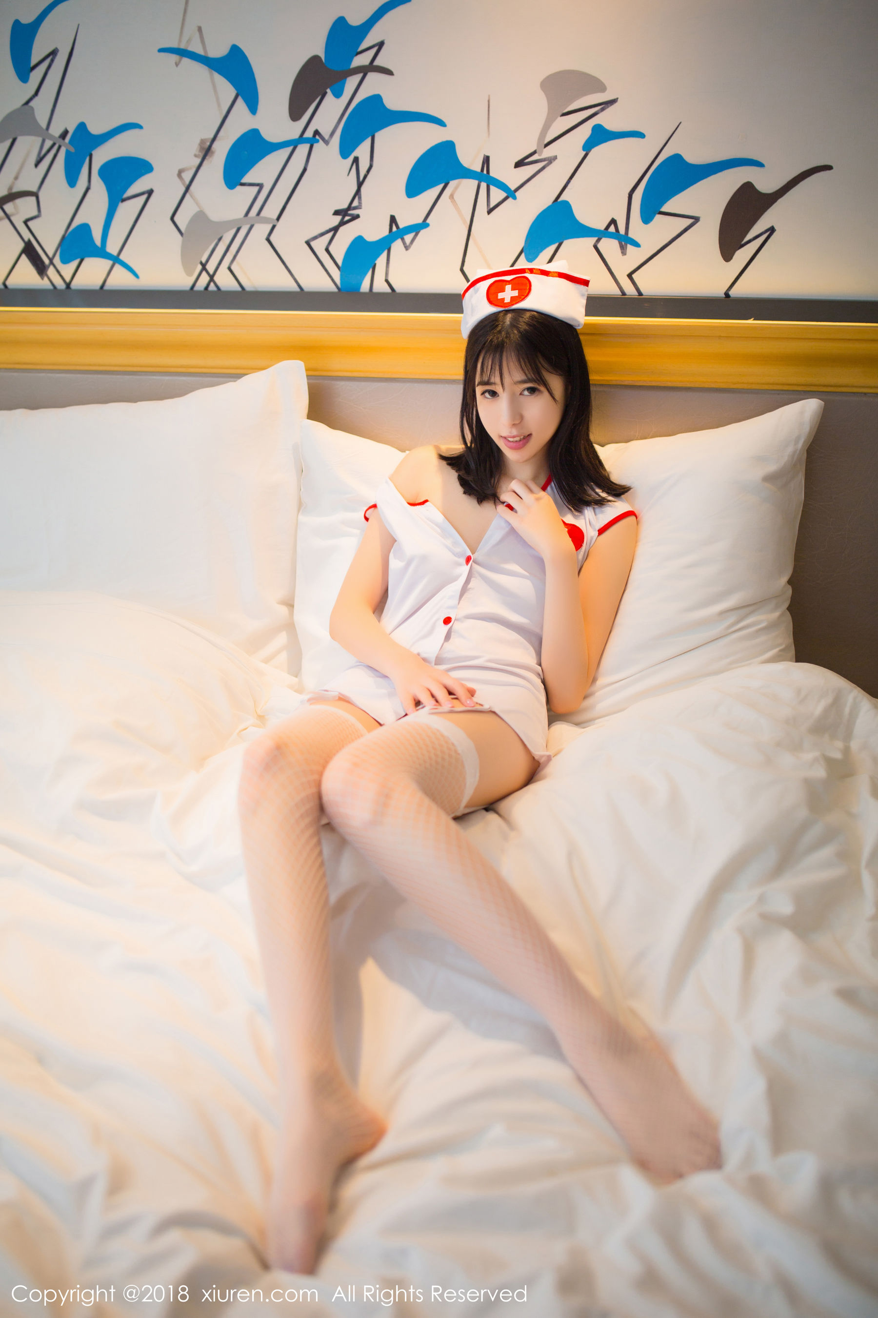 艾栗栗栗栗栗栗吖《温柔贴心的护士》 [秀人XIUREN] No.996_第5张