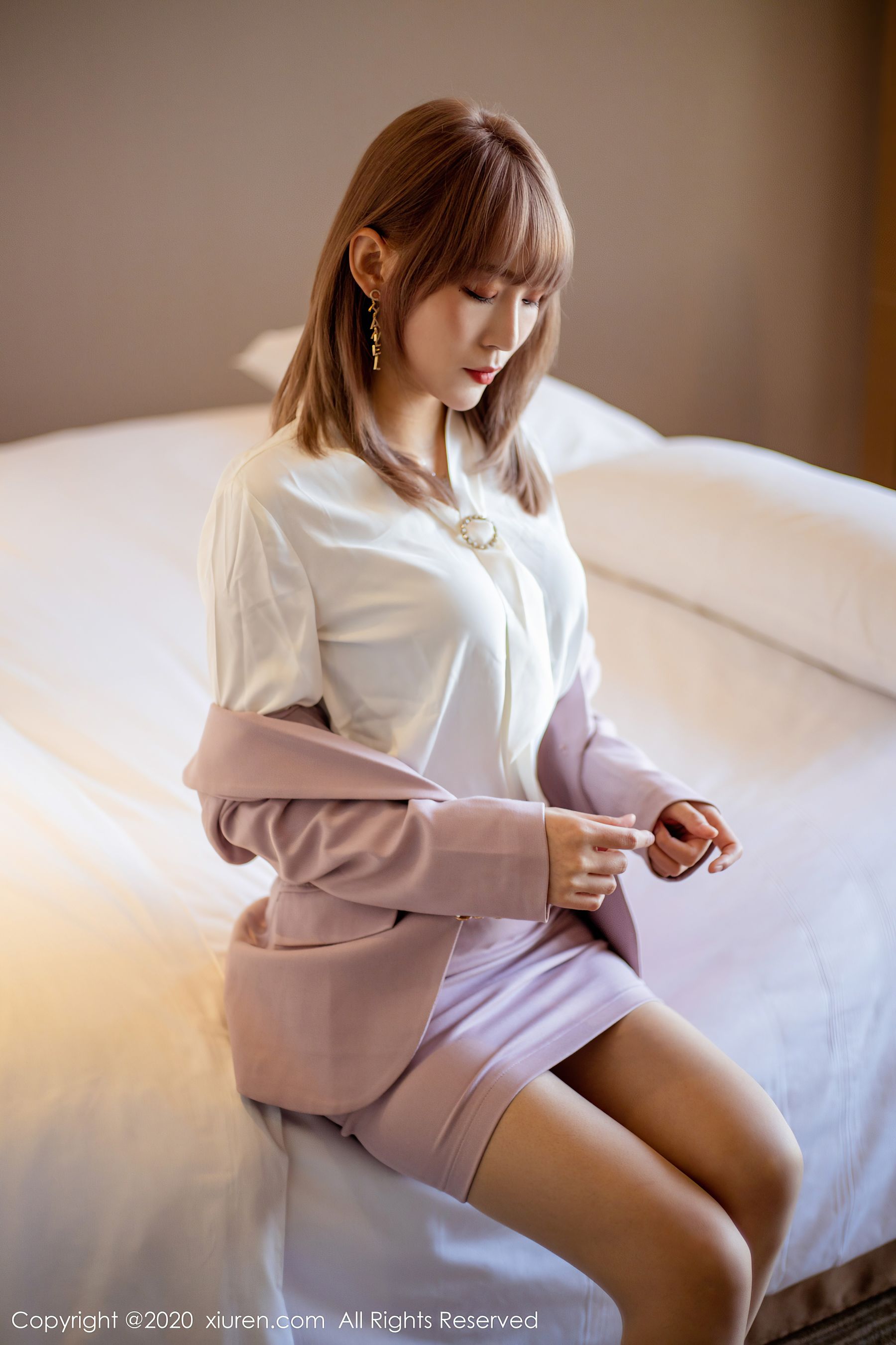[秀人XIUREN] No.2304 周慕汐fairy_第3张
