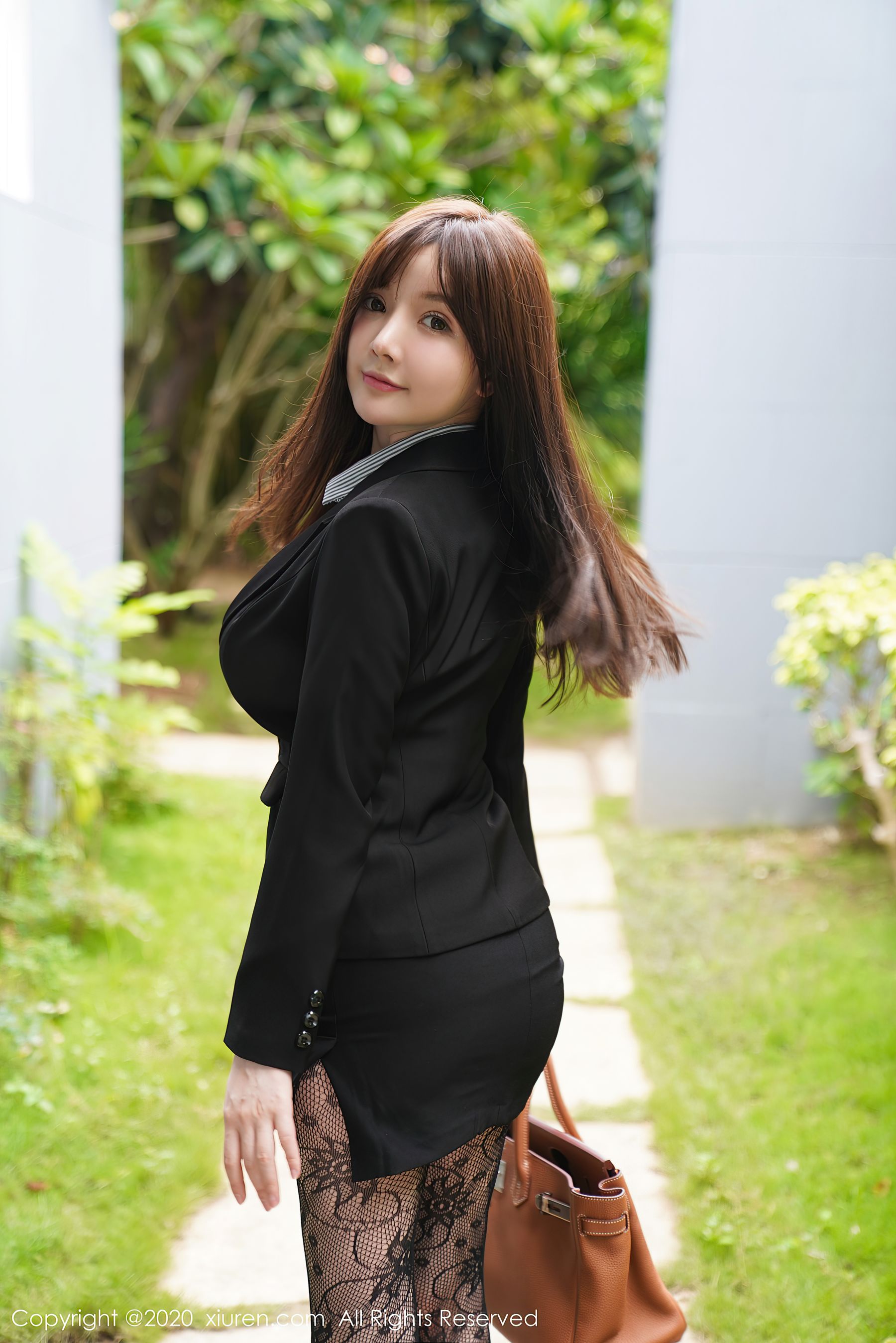 [秀人XiuRen] No.2725 糯美子MINIbabe_第3张