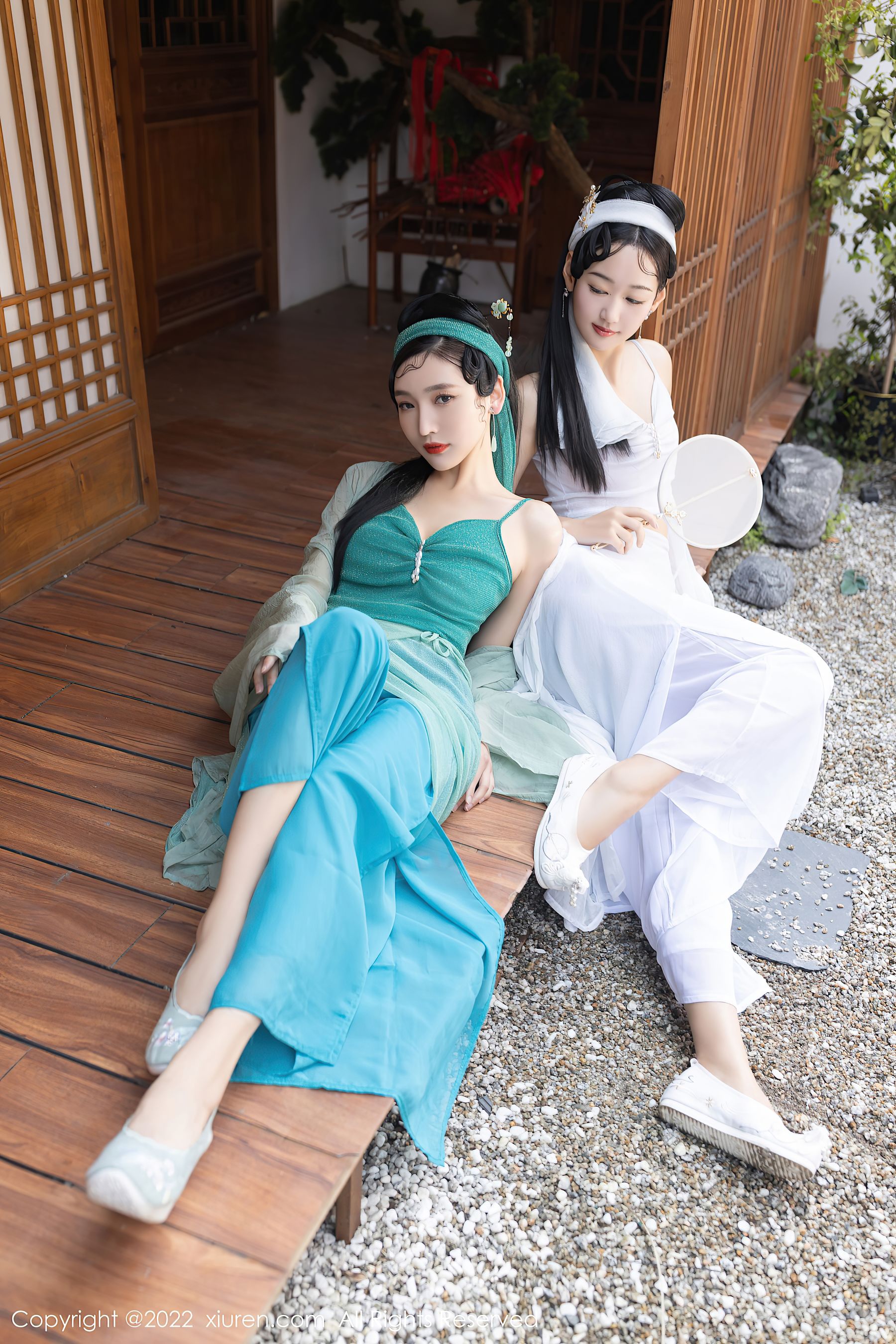 [秀人XiuRen] No.4952 唐安琪&陆萱萱_第5张