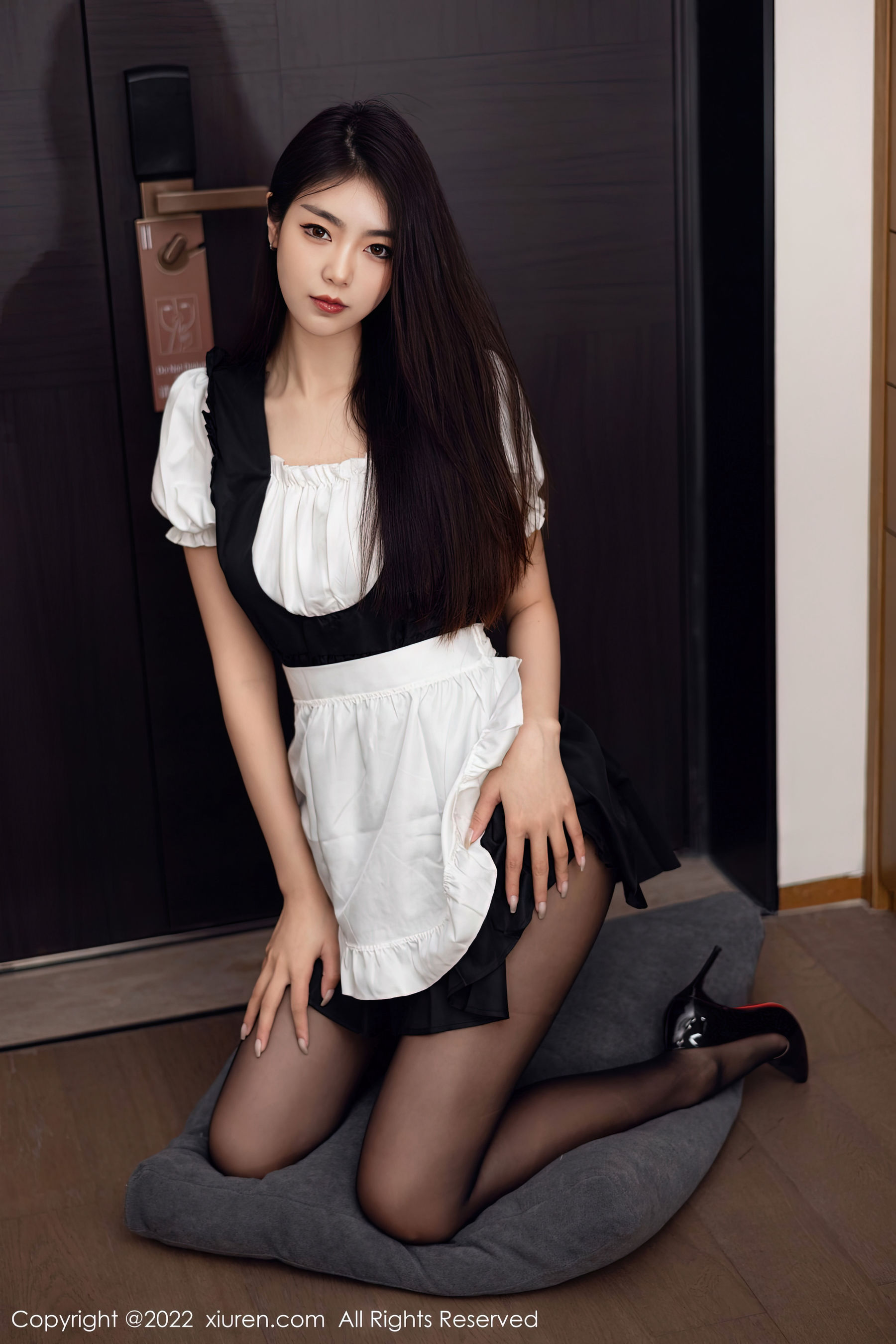 [秀人XiuRen] No.5706 可樂Vicky_第1张