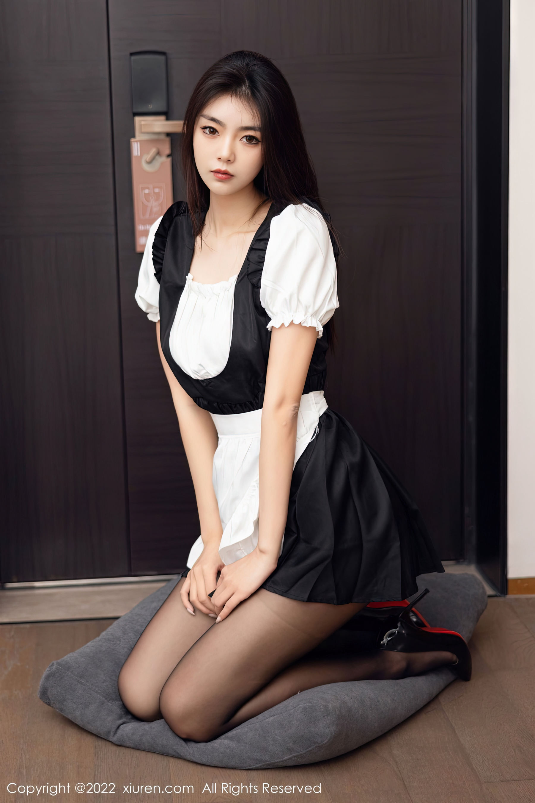 [秀人XiuRen] No.5706 可樂Vicky_第2张
