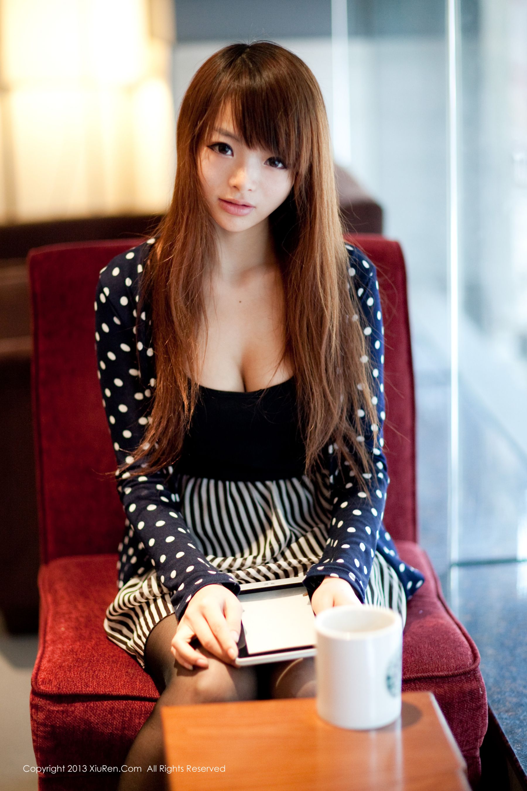 网络红人AngelaLee李玲(歪歪)作品全集 [秀人网XiuRen] No.038_第4张