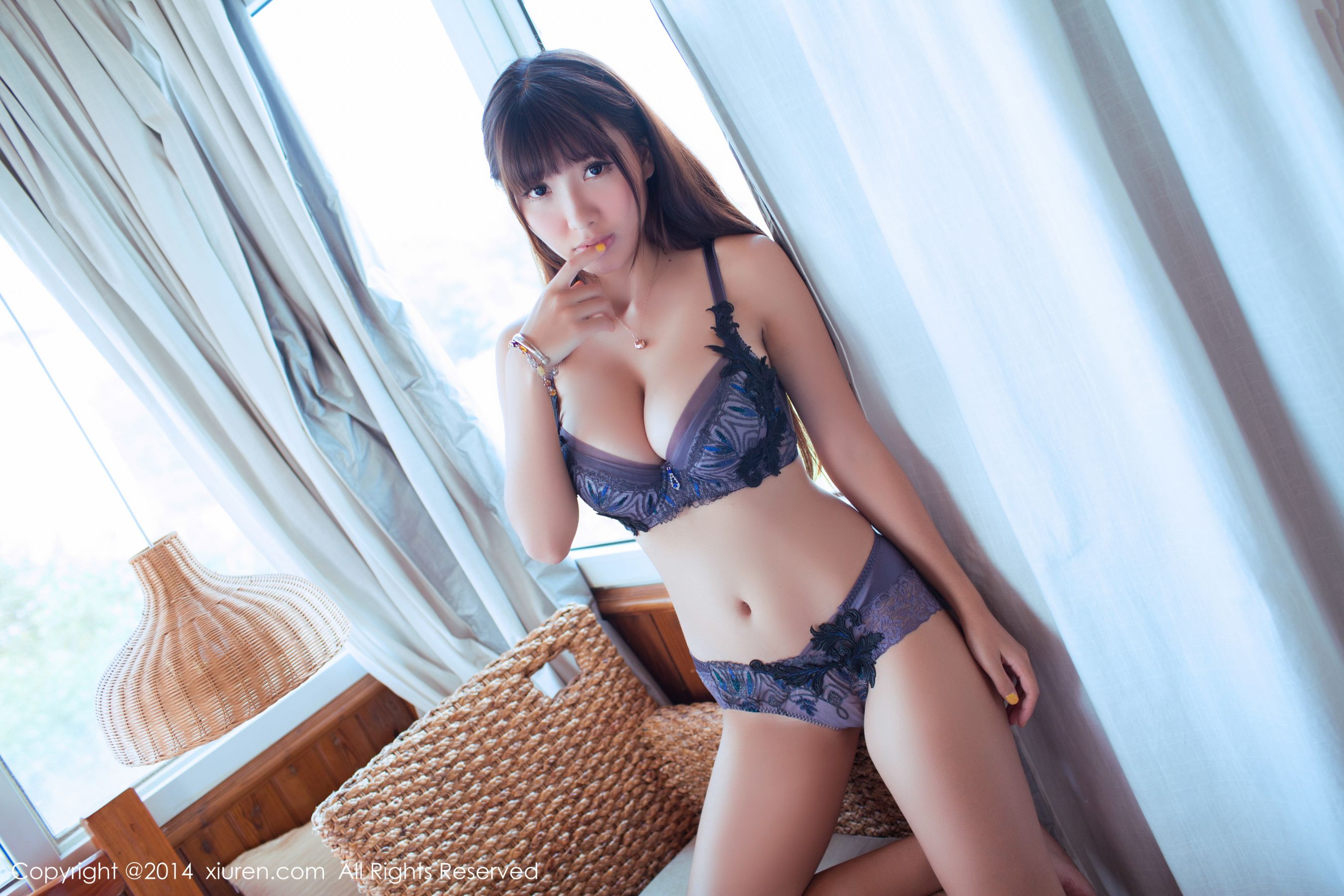 巨乳妹子@晓茜sunny《厦门写真》 [秀人网XiuRen] No.224_第2张