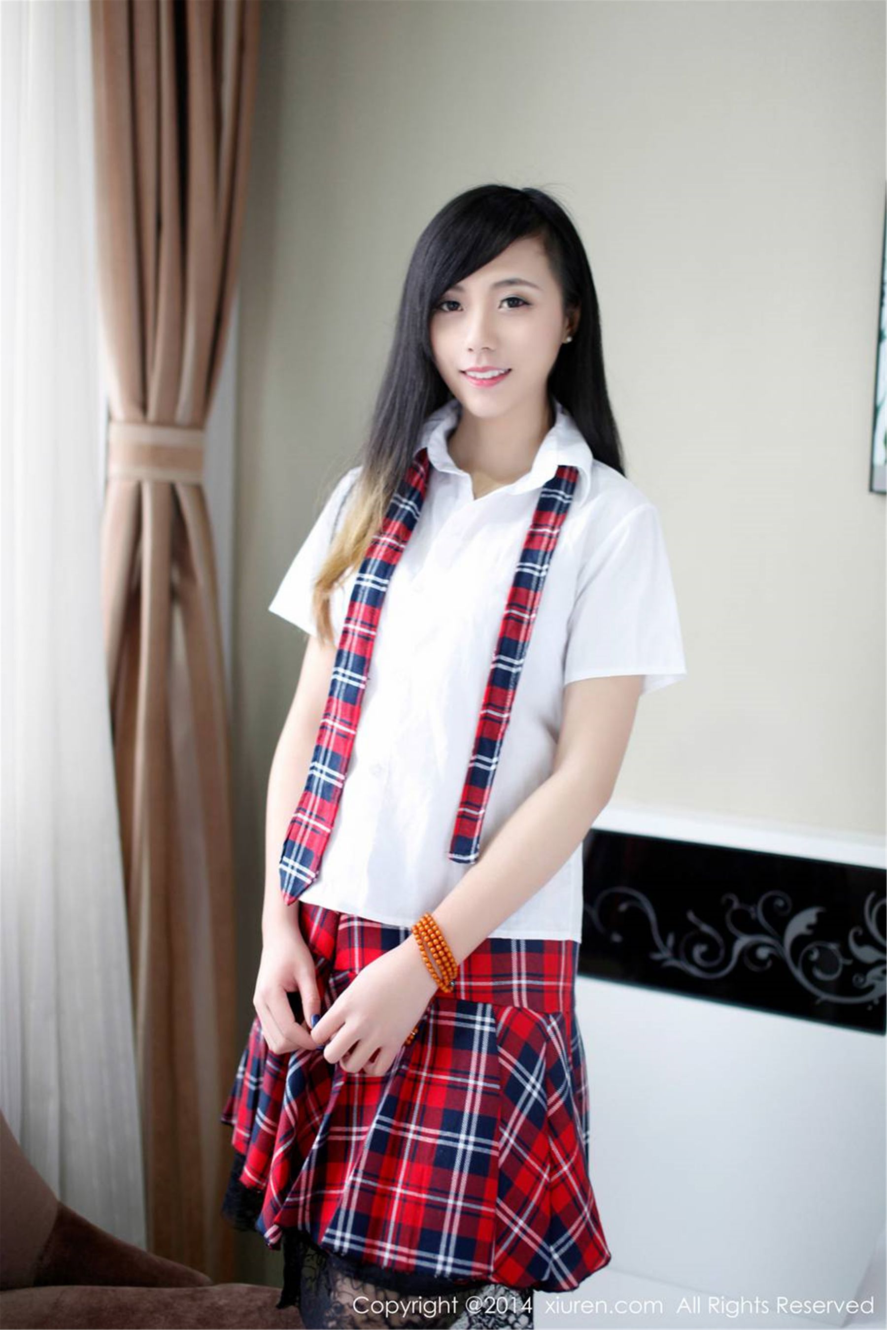 甜美新人模特：谢忱倬 [秀人网XiuRen] No.254_第3张