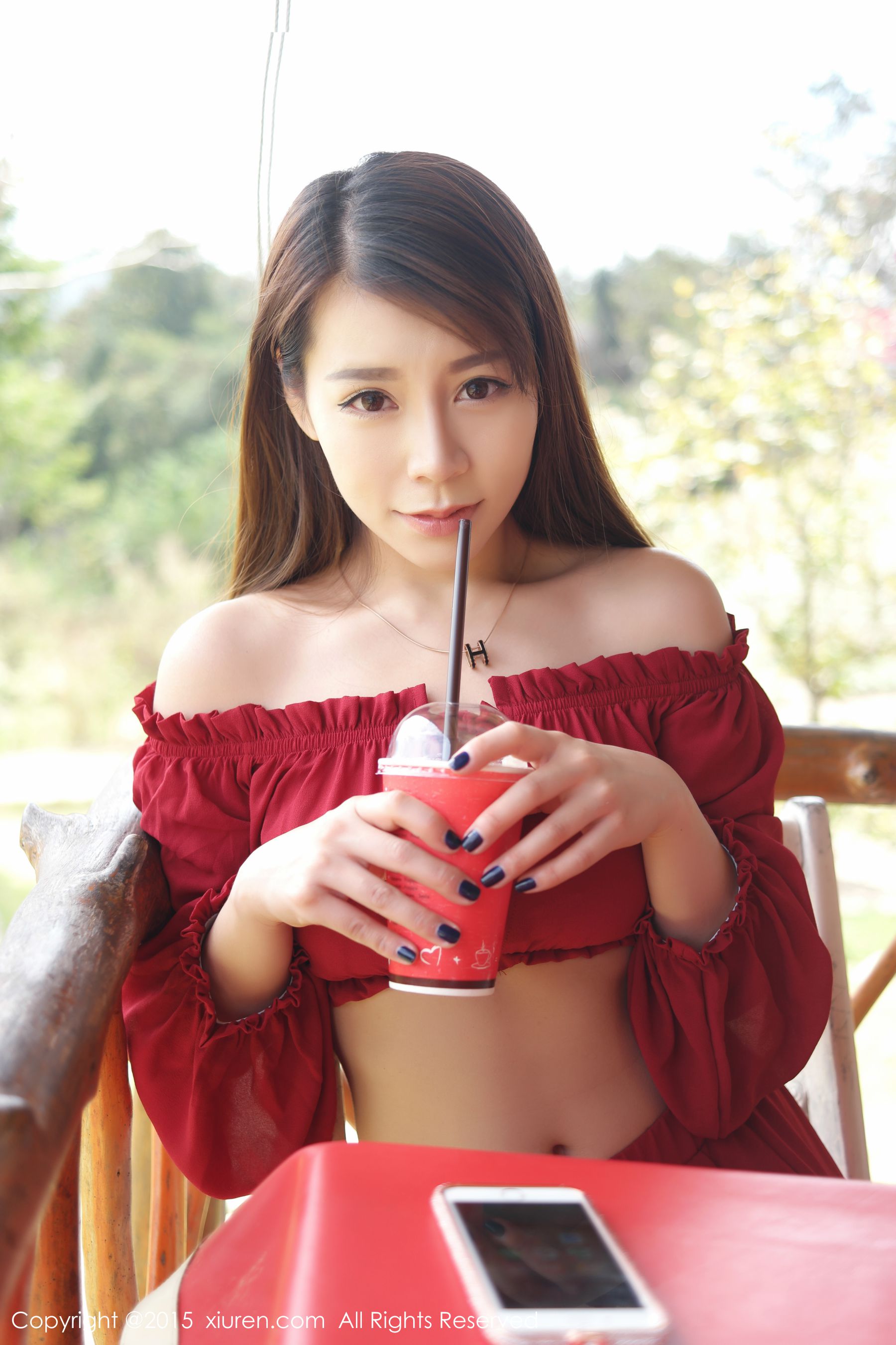 vetiver嘉宝贝儿《泰国旅拍》长裙女神系列 [秀人网XiuRen] No.303_第3张