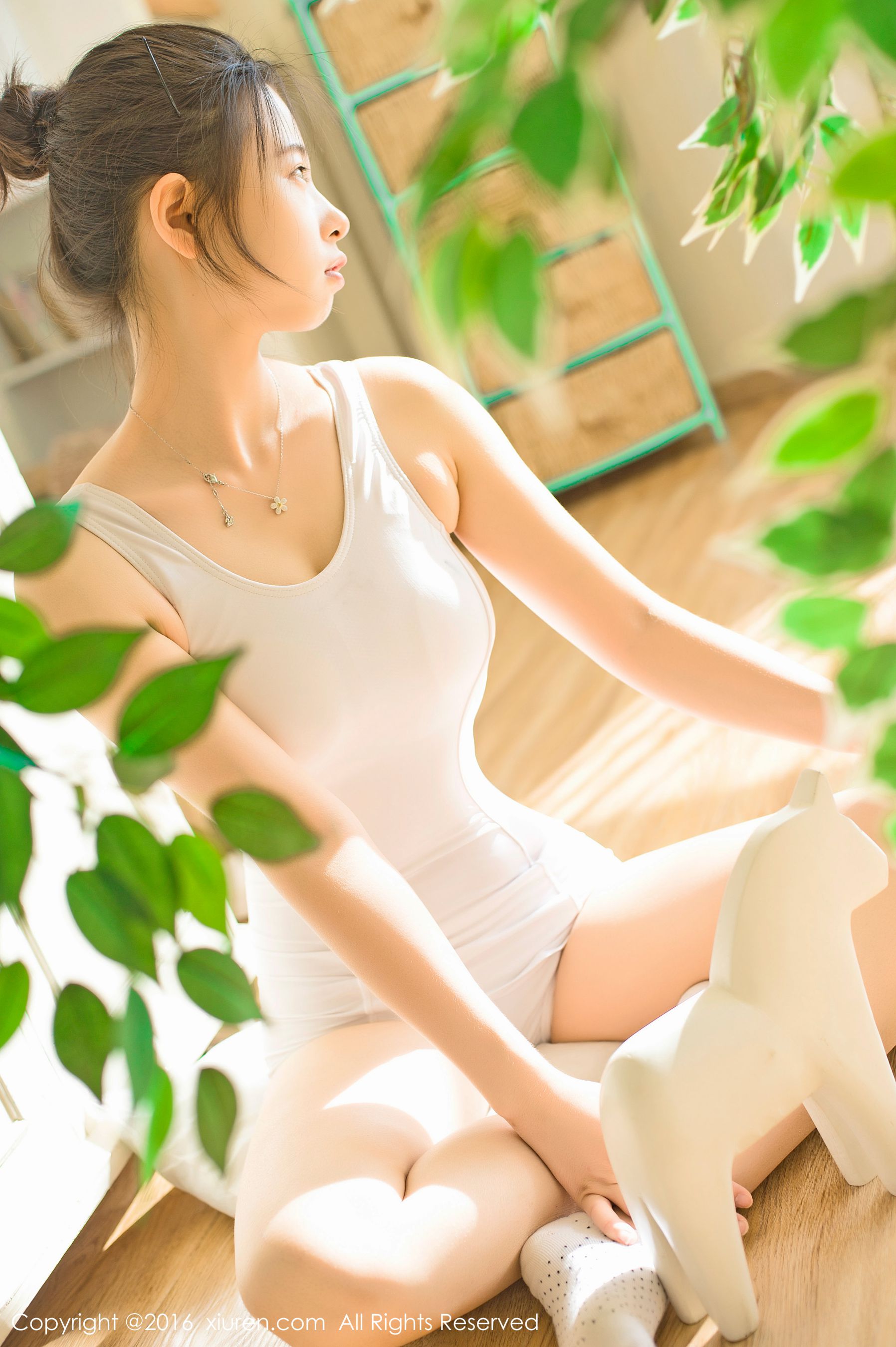 草莓zz(吴允芝)《清晨起床的智齿少女》 [秀人网XiuRen] No.641_第5张