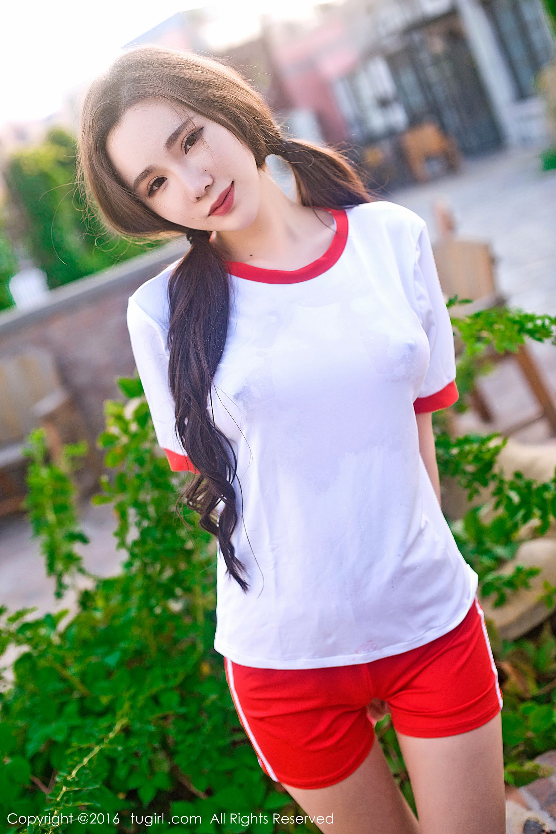 萌琪琪Irene《如同妖孽般的美女》 [秀人网XiuRen] No.669_第3张