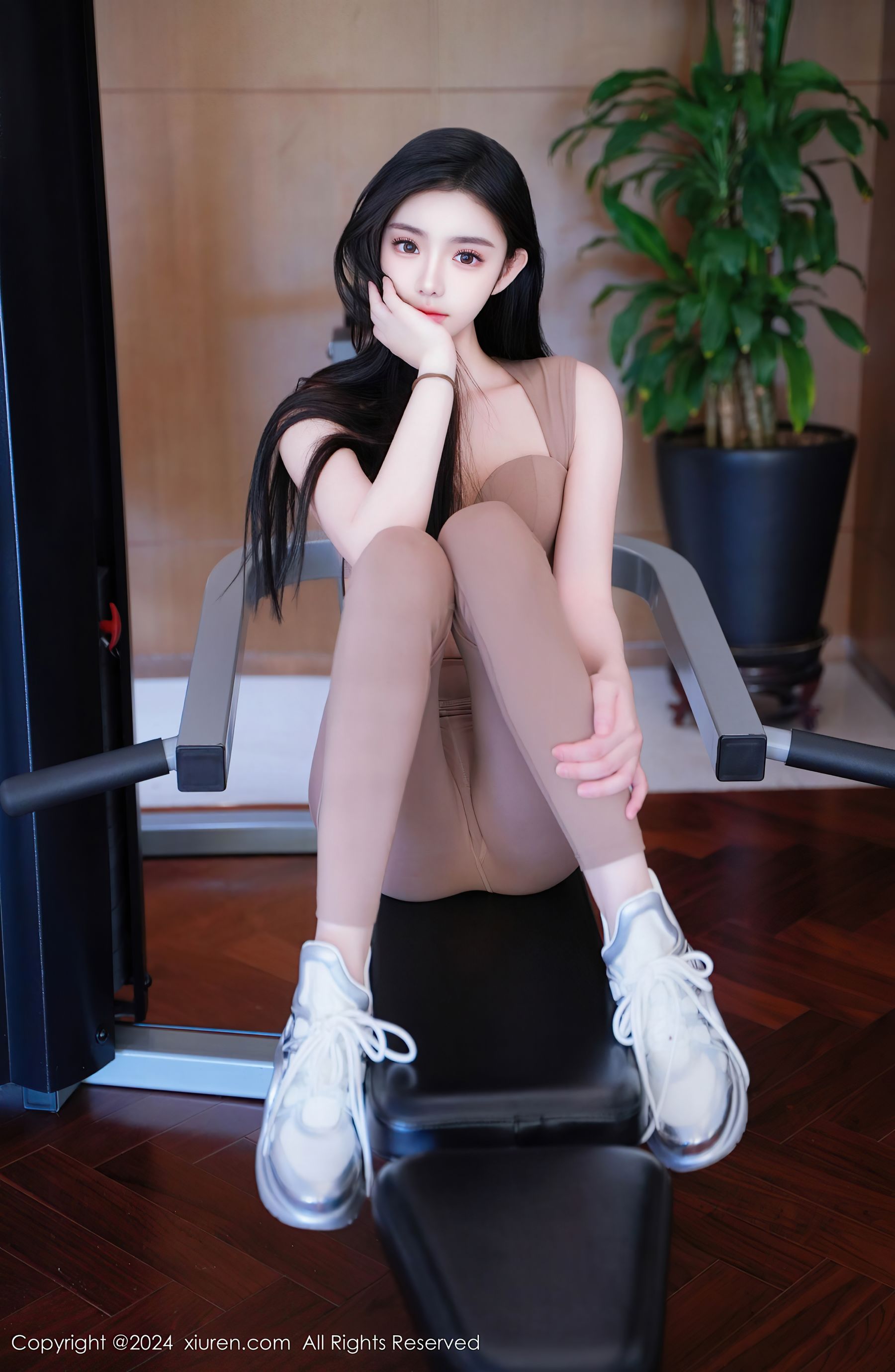 [秀人XiuRen] 2024.04.12 No.8382 龙雪儿_第1张