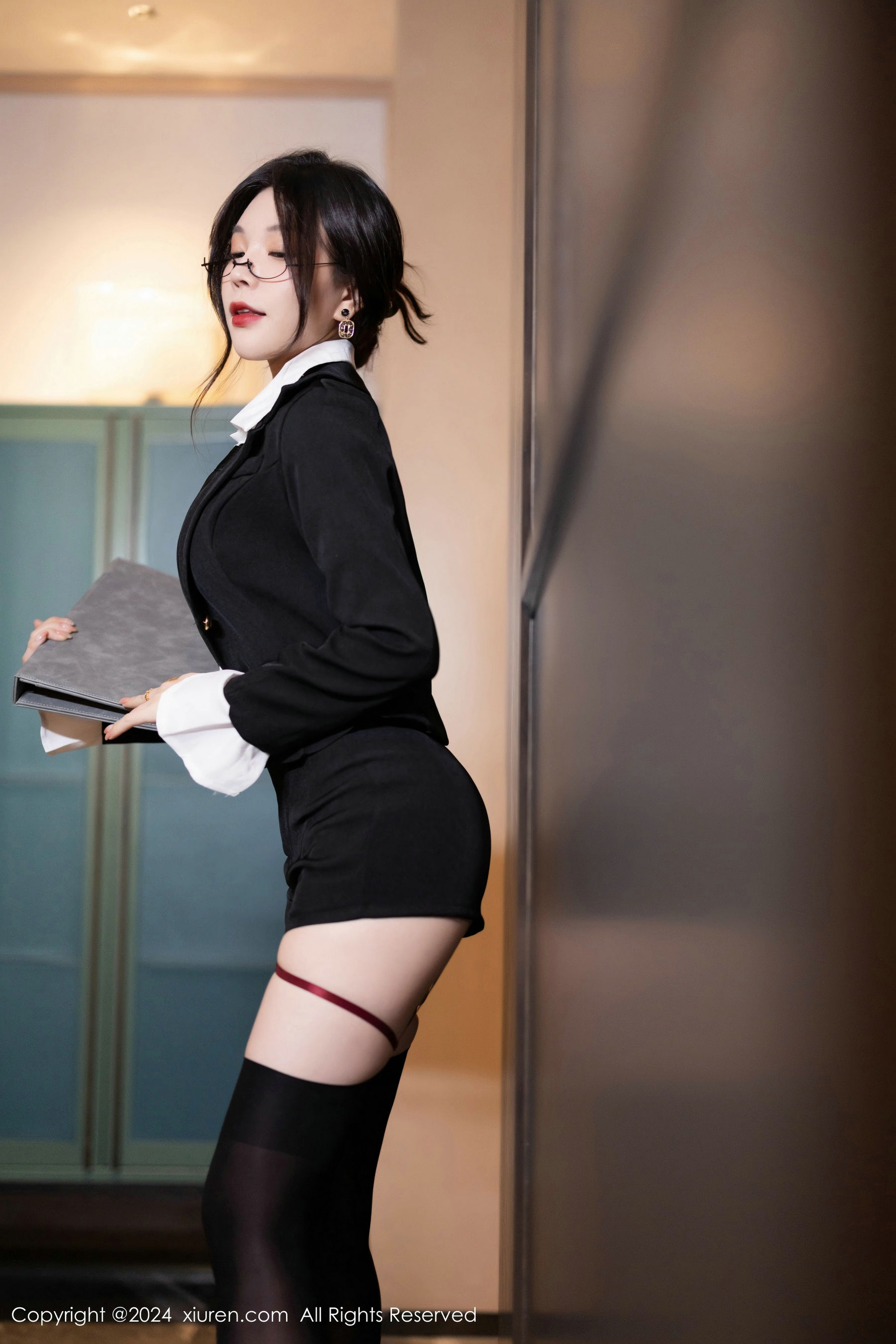 [秀人XiuRen] 2024.04.23 No.8440 徐莉芝Booty_第3张