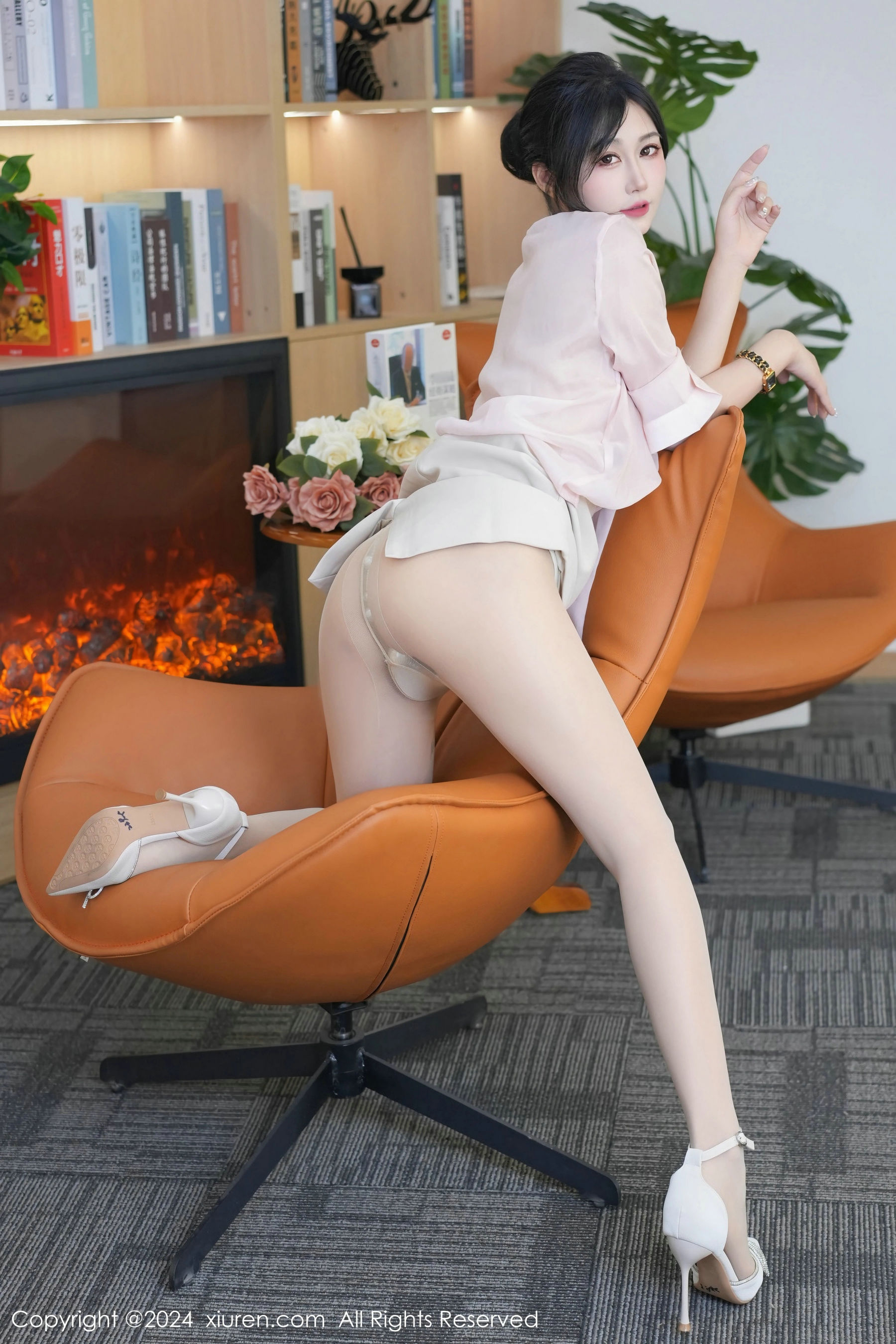 [秀人XiuRen] 2024.04.30 No.8477 laura阿姣_第2张