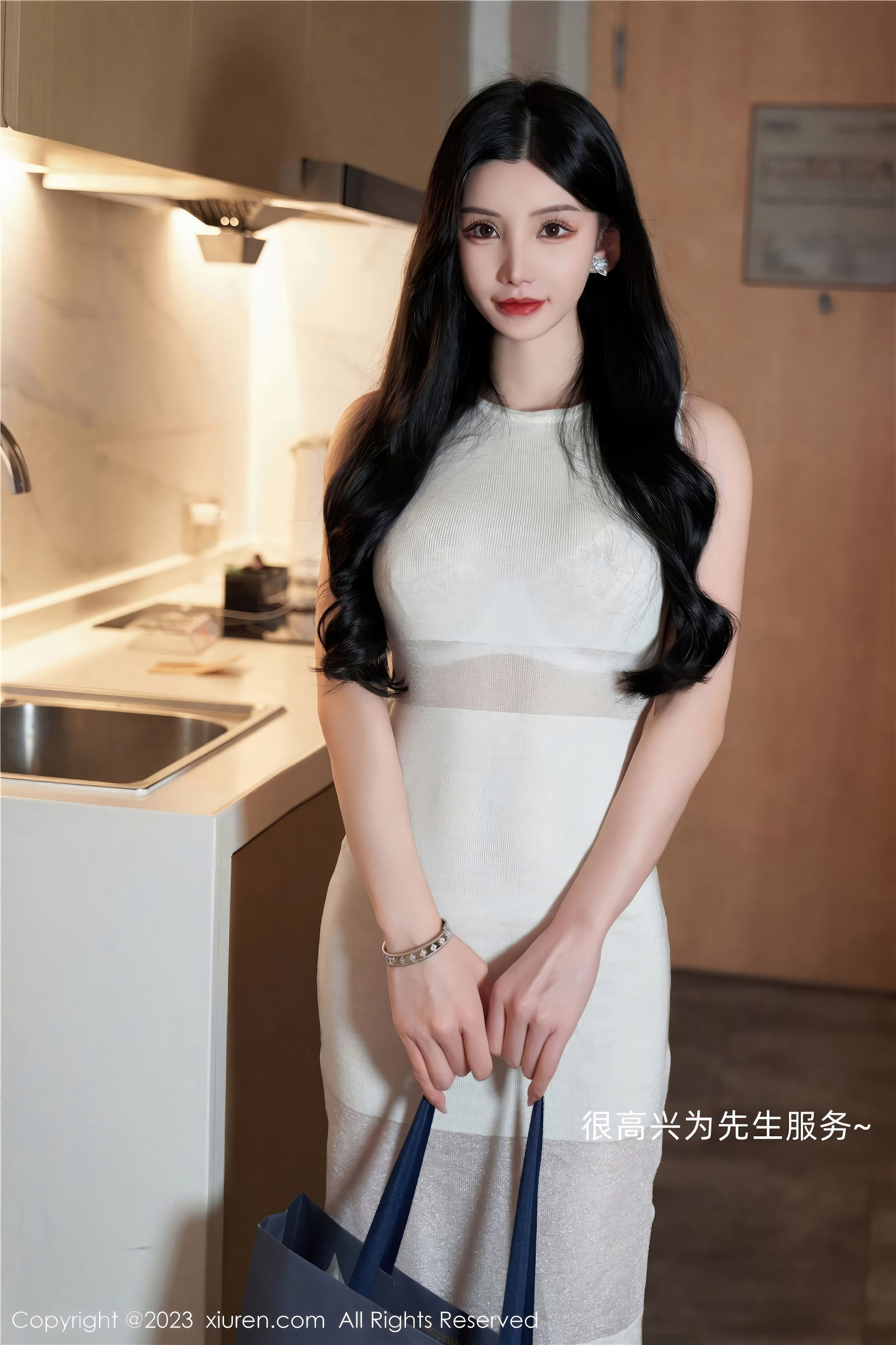 [秀人XiuRen] 2023.10.13 No.7510 周于希_第1张
