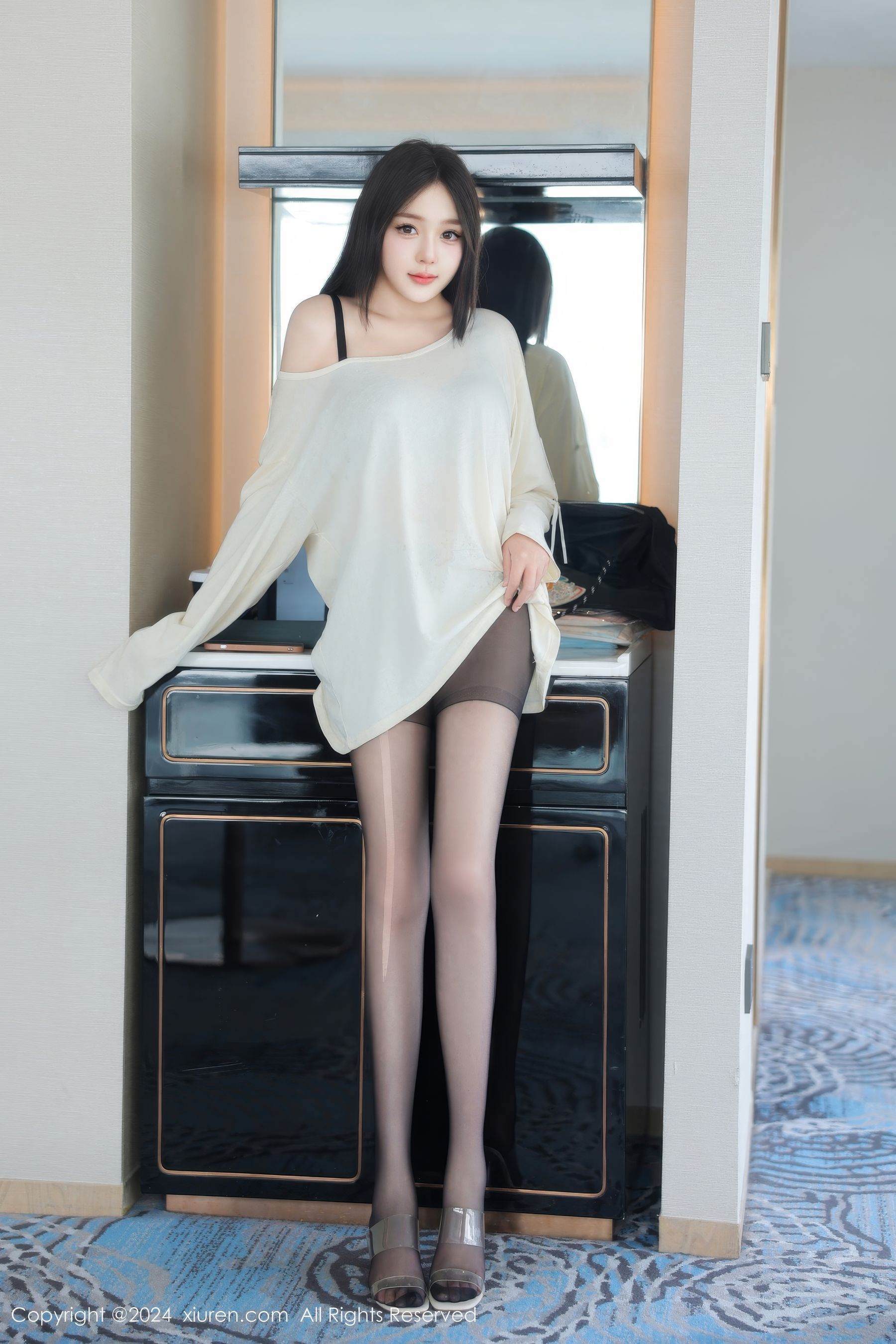 [秀人XiuRen] 2024.08.30 No.9089 柚柚小奶瓶_第1张