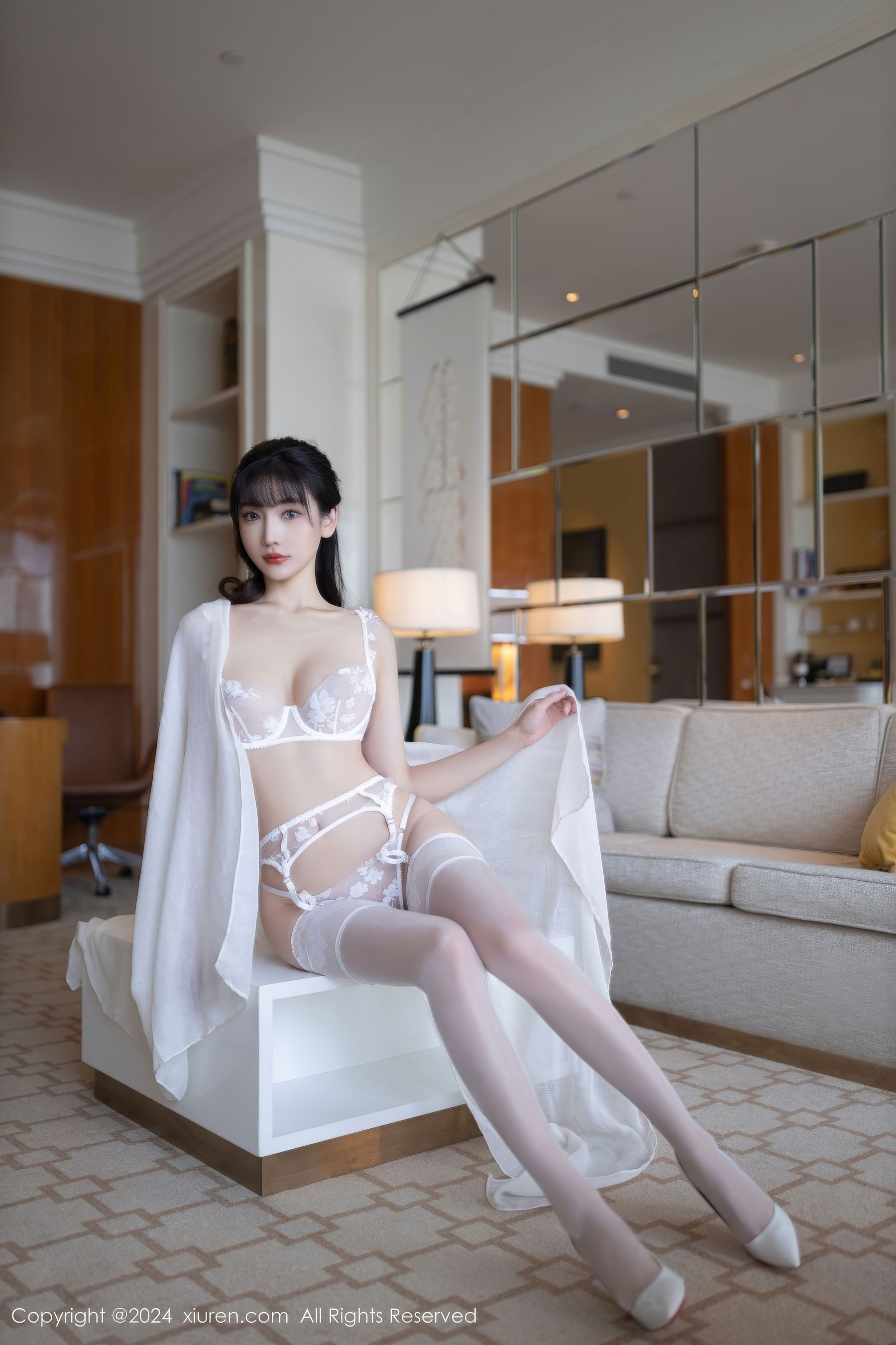[秀人XiuRen] 2024.10.24 No.9340 陆萱萱_第2张