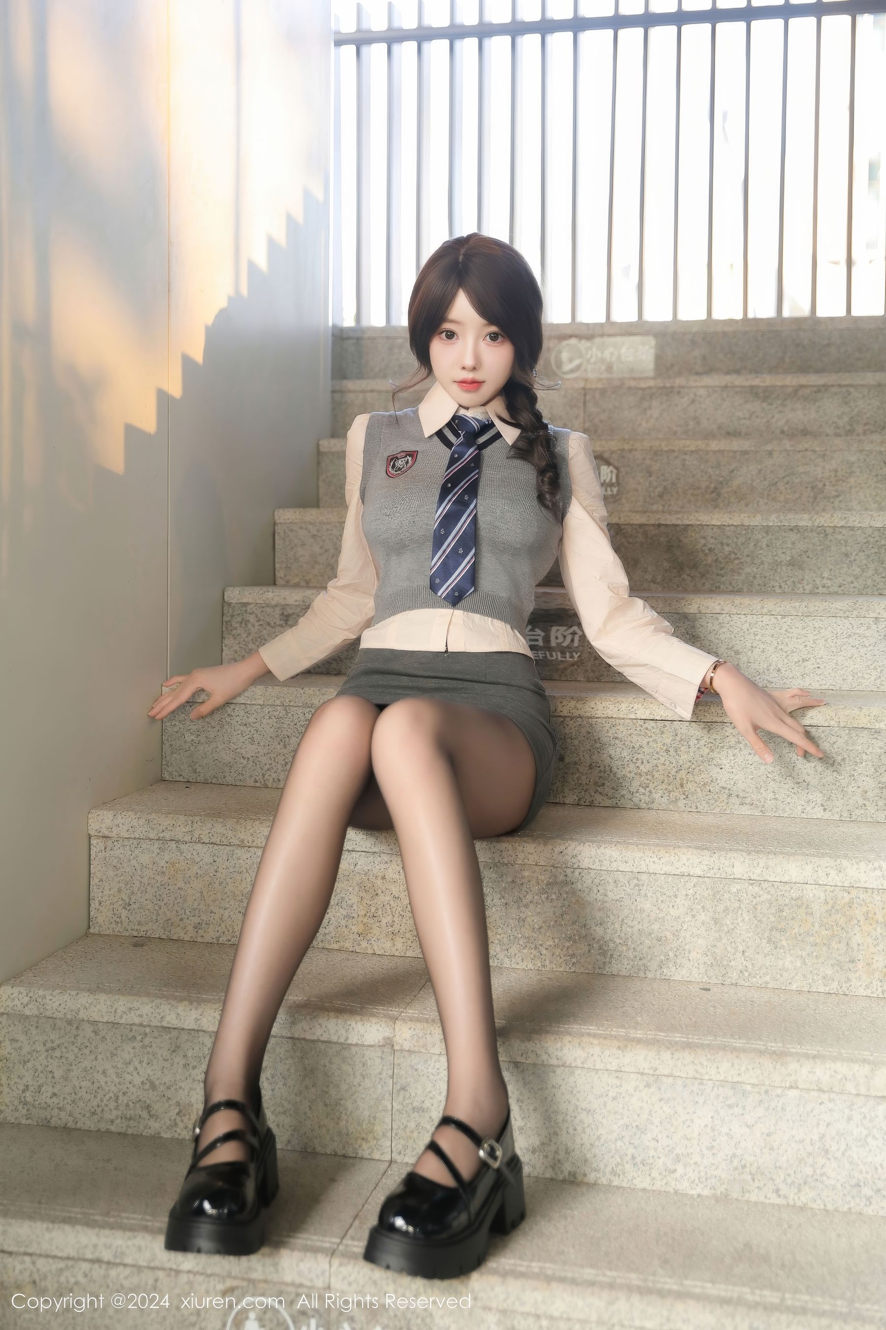[秀人XiuRen] 2024.12.06 No.9562 桃妖夭_第4张