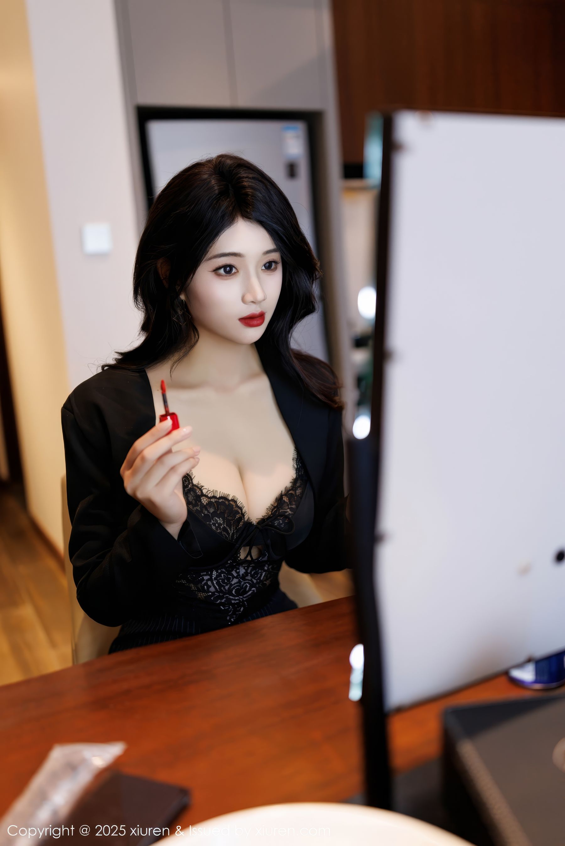 [秀人XiuRen] 2025.01.08 No.9728 南乔_第1张