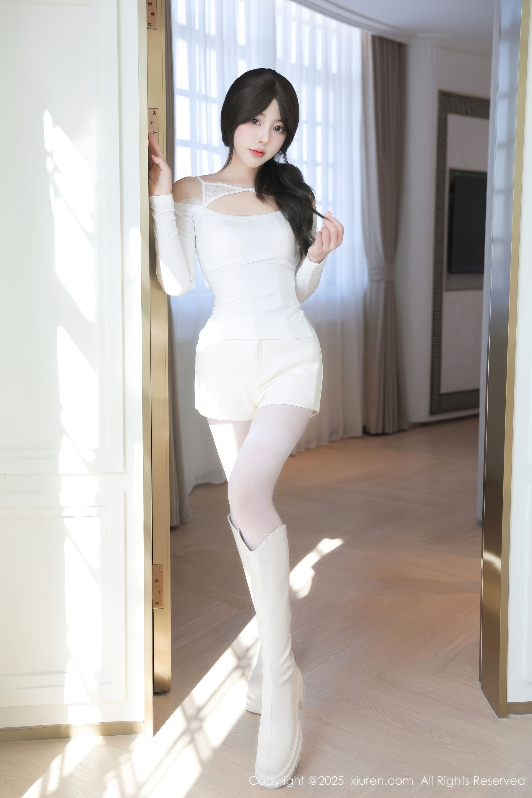 [秀人XiuRen] 2025.02.14 No.9887 桃妖夭_第1张