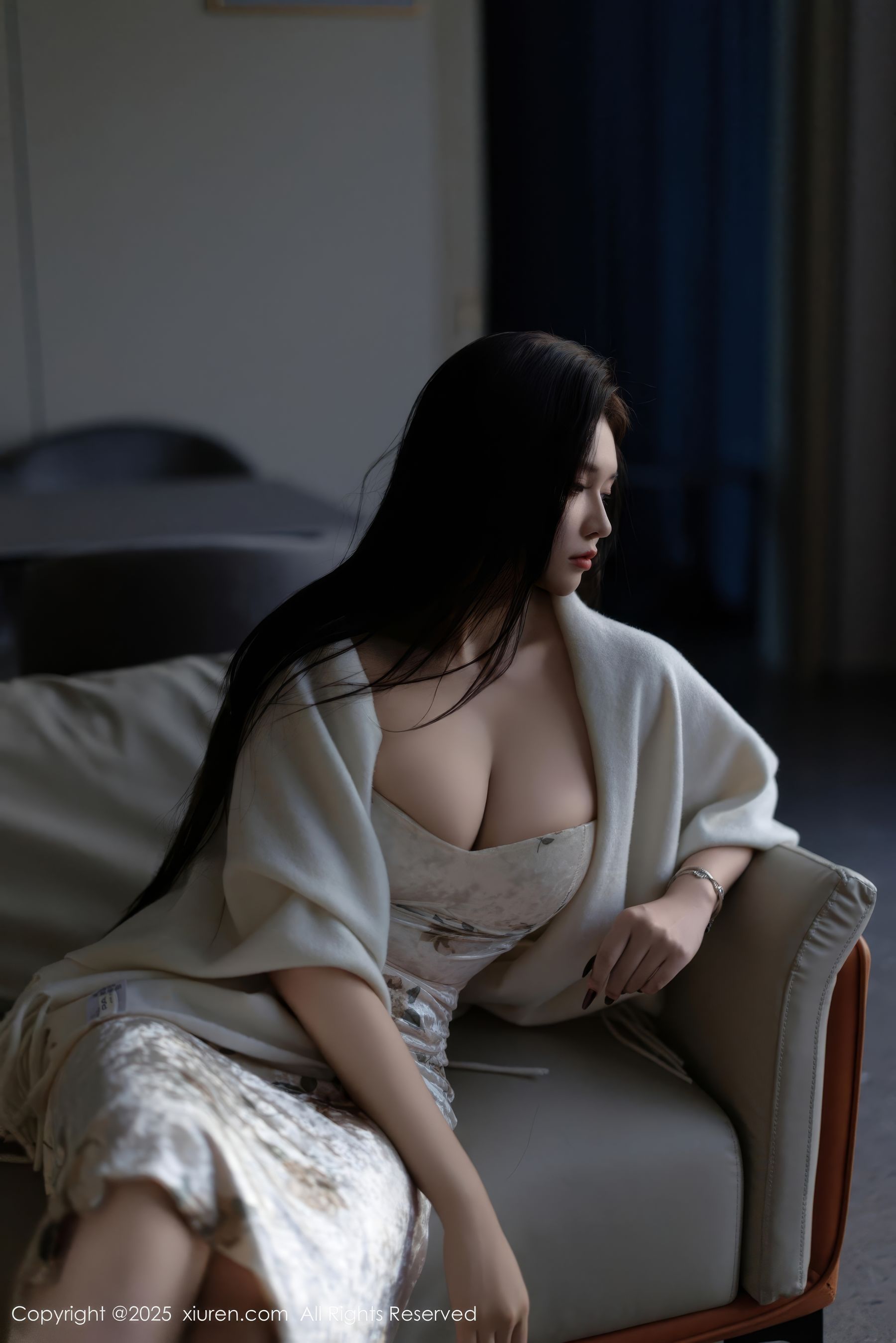 [秀人XiuRen] 2025.02.18 No.9899 娜比_第1张
