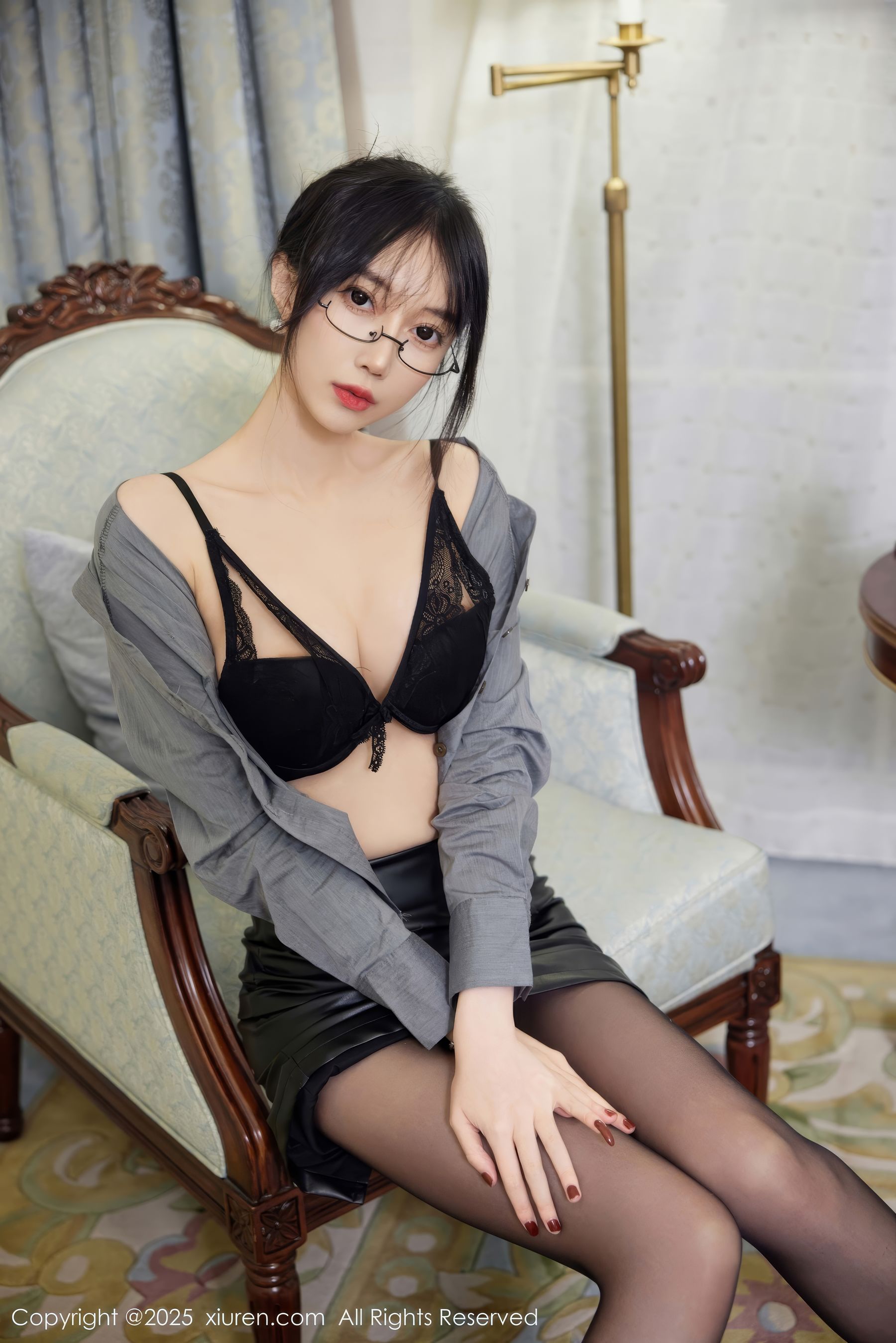 [秀人XiuRen] 2025.03.19 No.10043 玥儿玥er_第4张