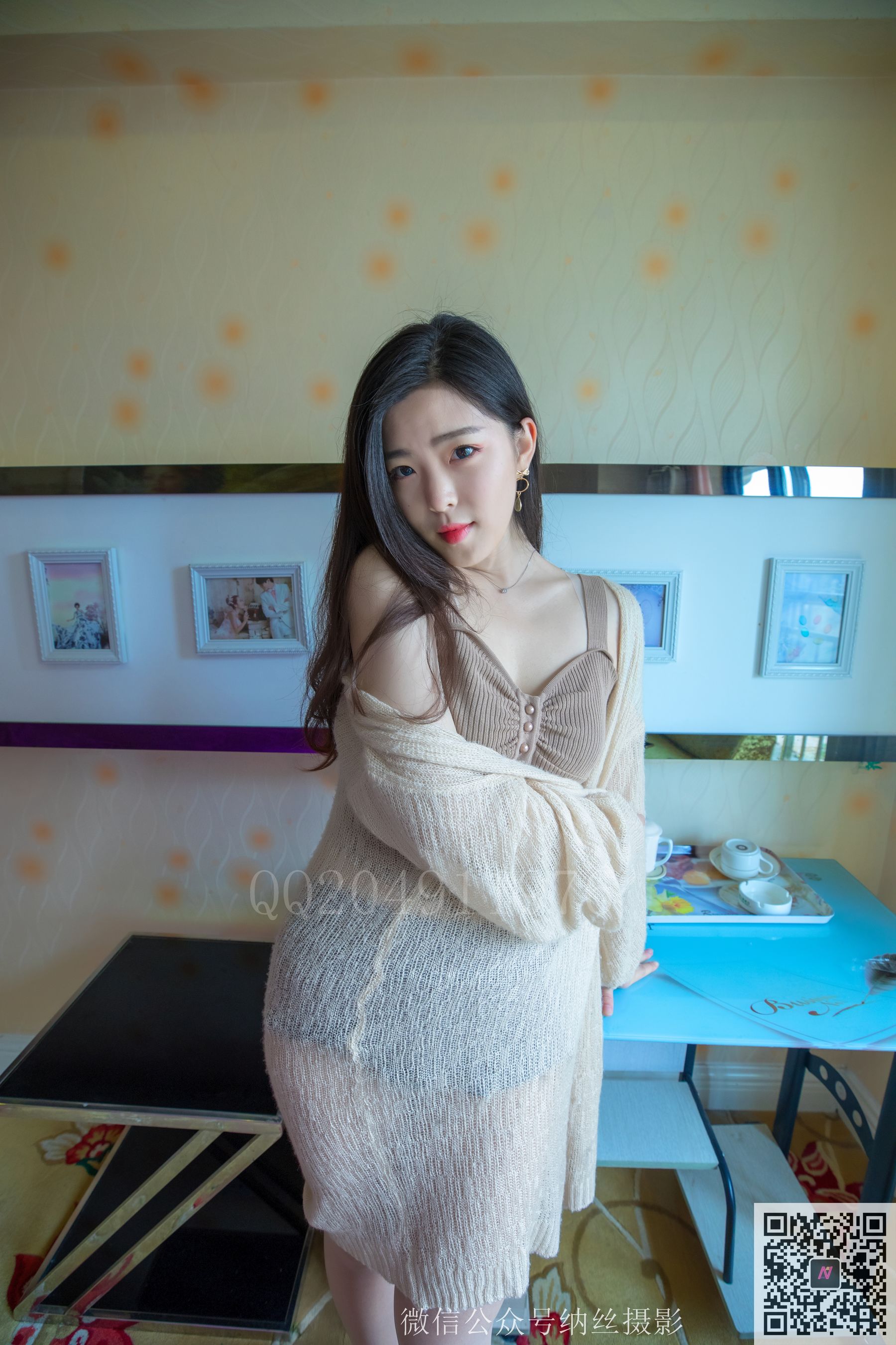 [纳丝摄影]  帆帆 情趣圆床上的肉丝美腿_第3张