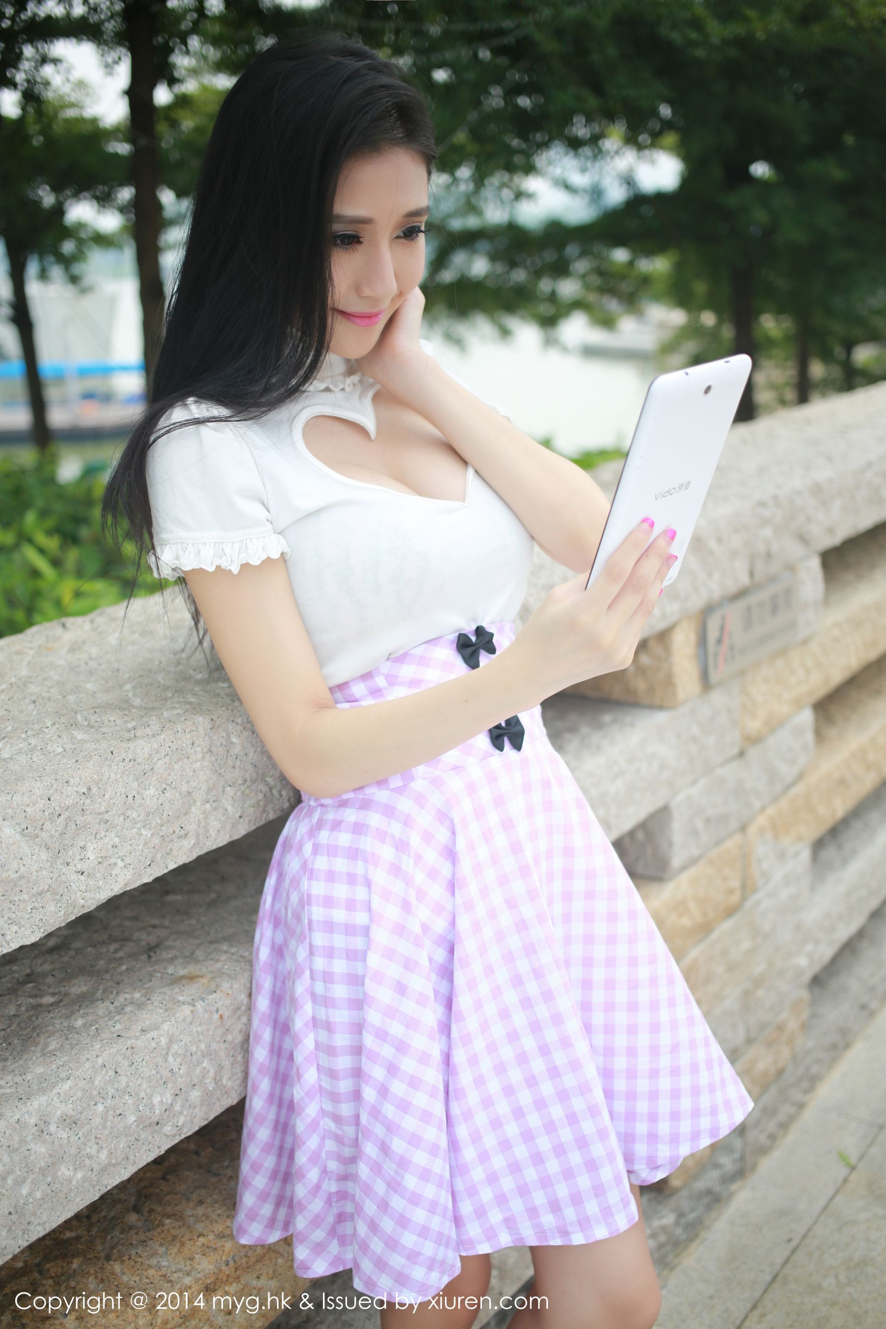 于大小姐AYU《街拍超短裙+可爱内衣》 [美媛馆MyGirl] Vol.018_第5张