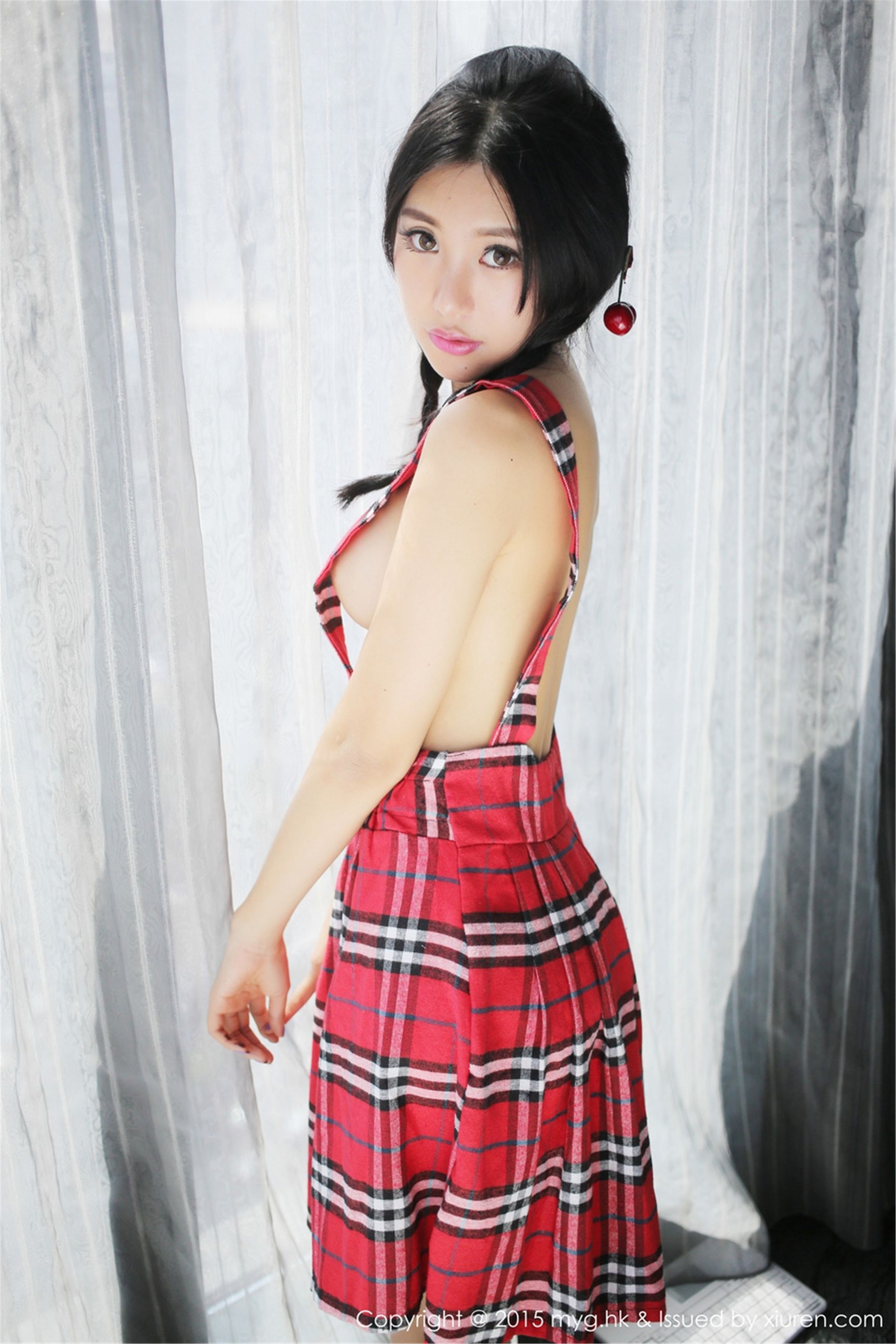 绮里嘉ula《泰国旅拍》英伦风校服+短裙+比基尼 [美媛馆MyGirl] Vol.091_第5张