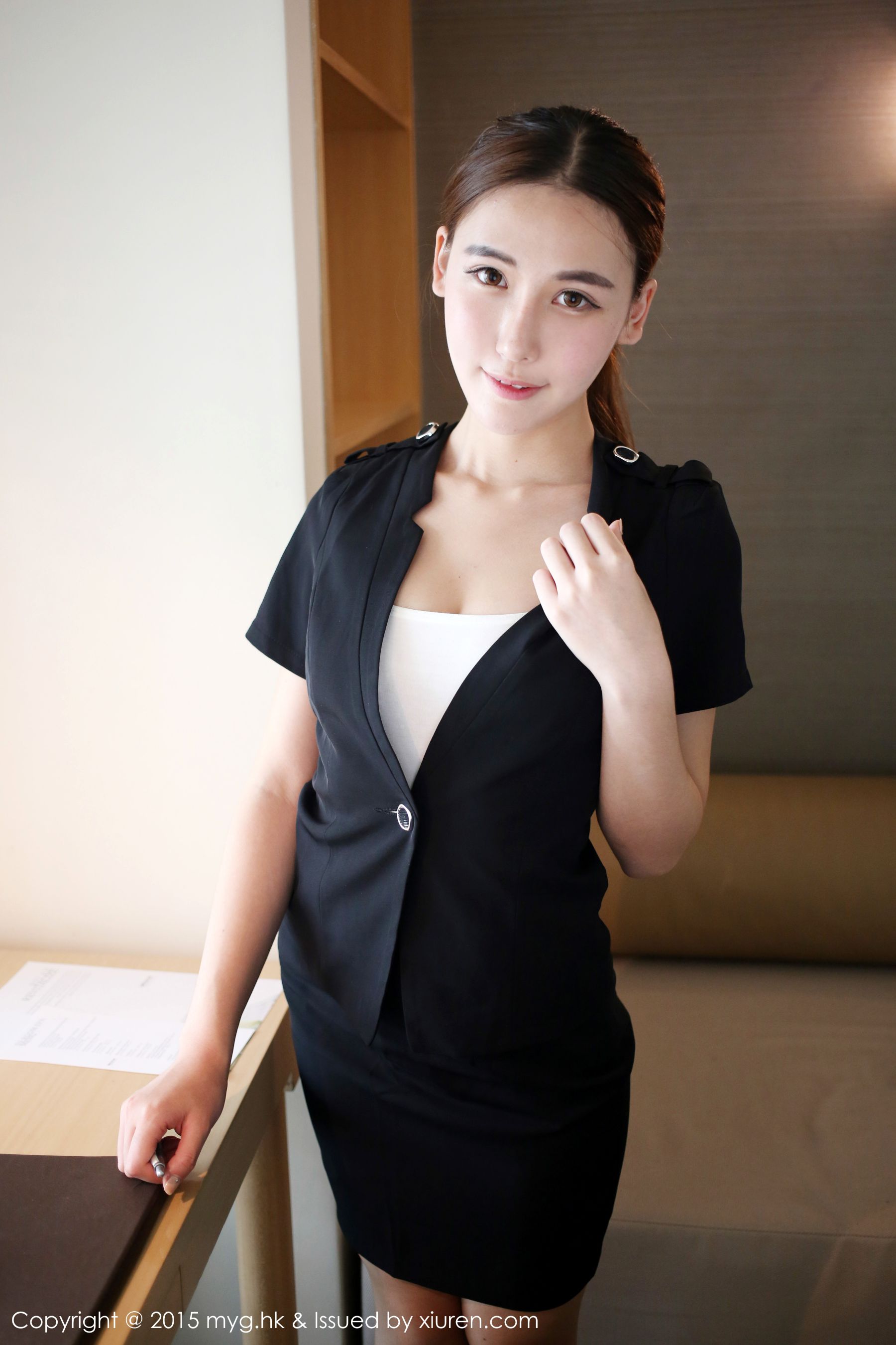 熊吖BOBO《老师制服诱惑》 [美媛馆MyGirl] Vol.161_第3张