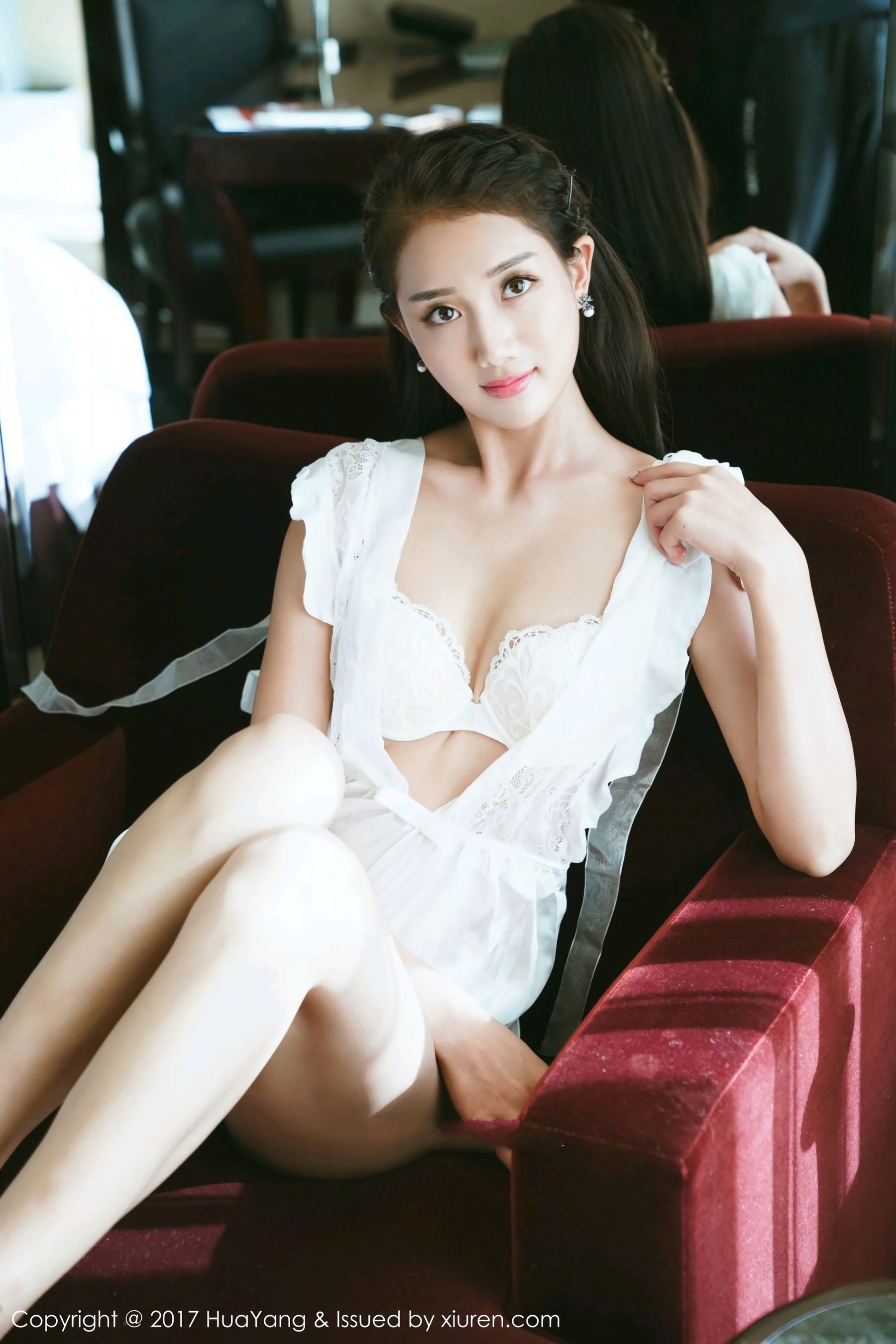 晴儿Anne《五官精致颜值清新秀丽》 [花漾Show] Vol.009_第3张