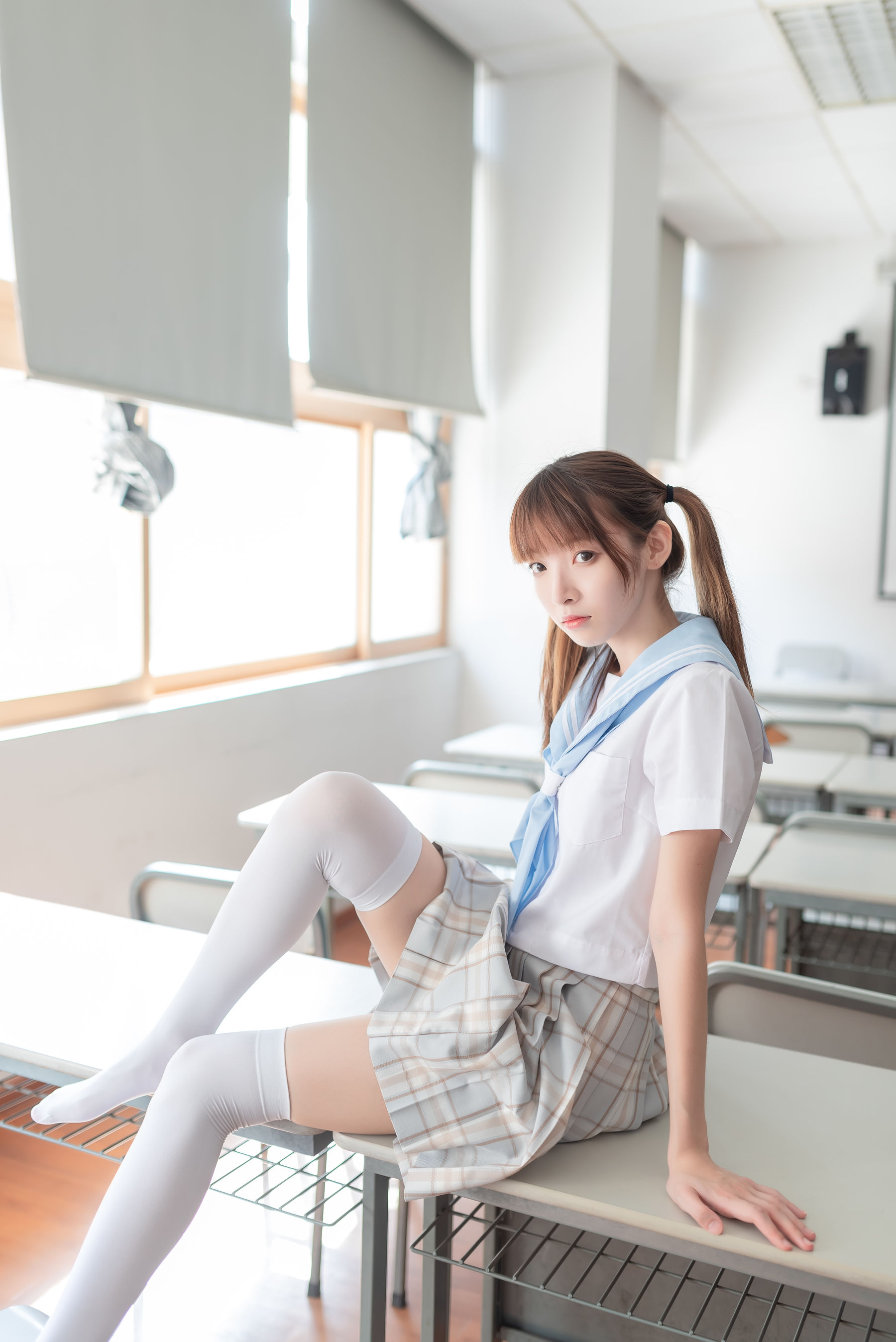 [风之领域] NO.041 祖木子 教室水手服白丝_第2张